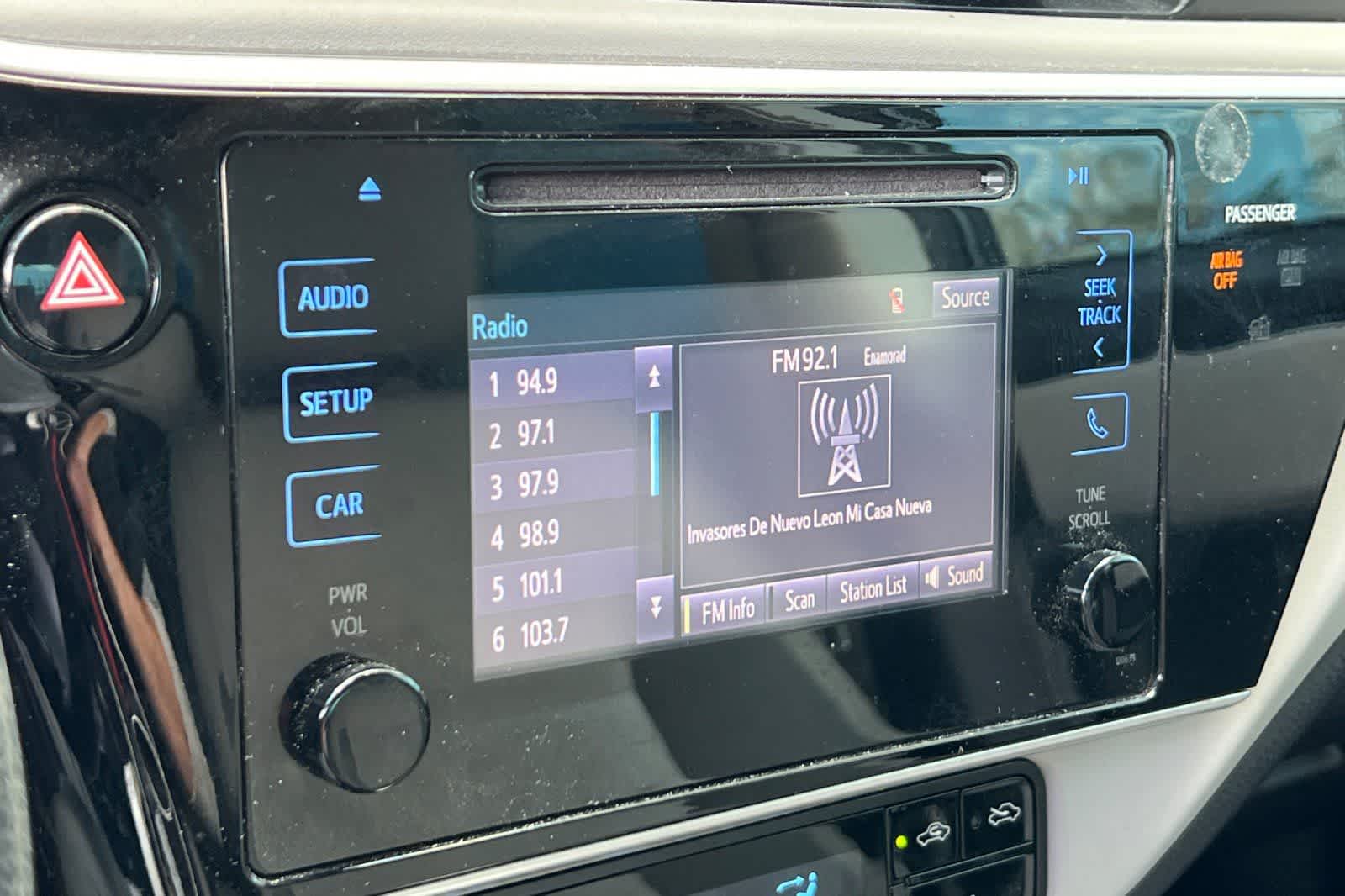 Thumbnail: 2017 Toyota Corolla - 19