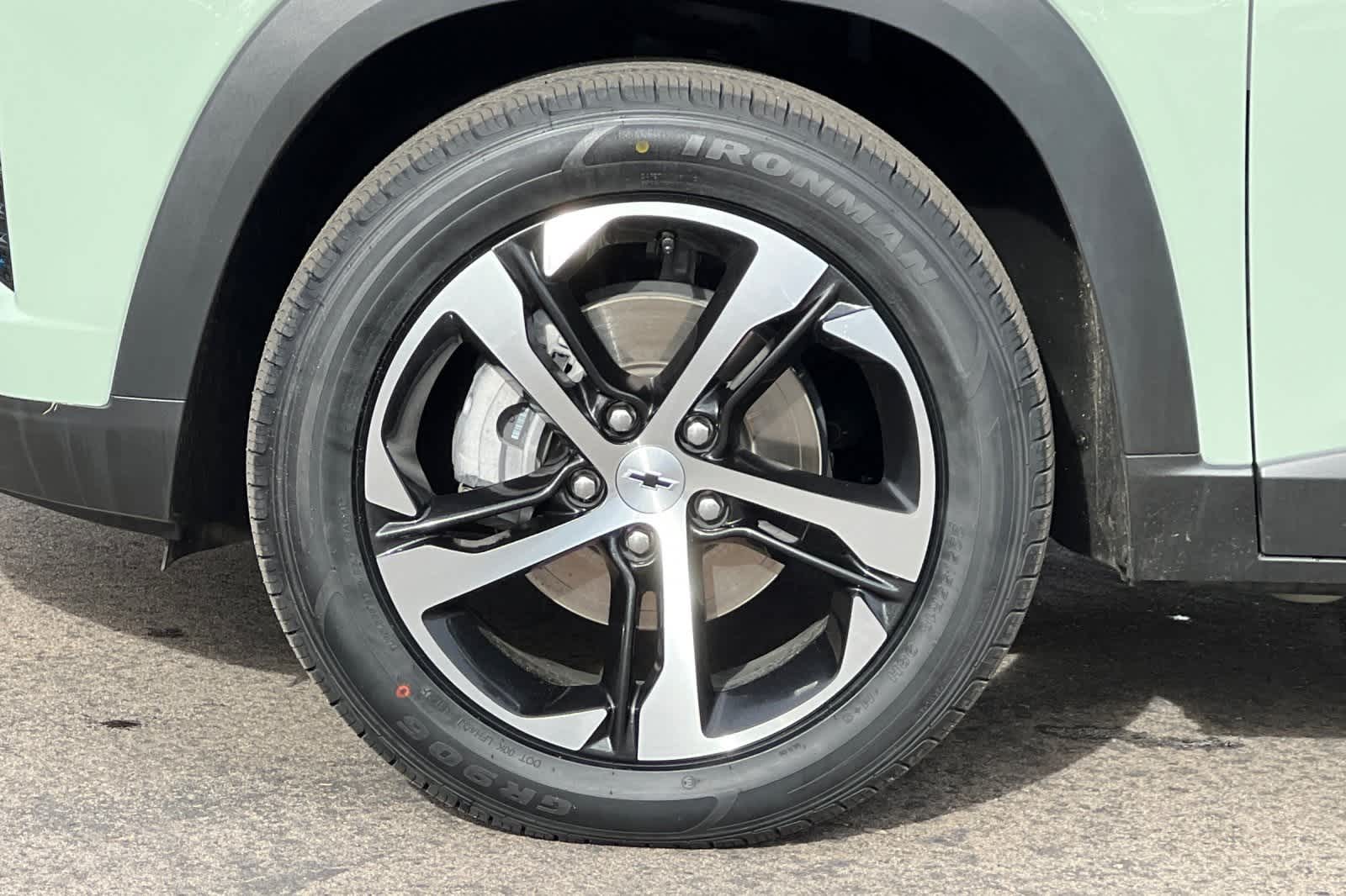 Thumbnail: 2024 Chevrolet Trax - 34