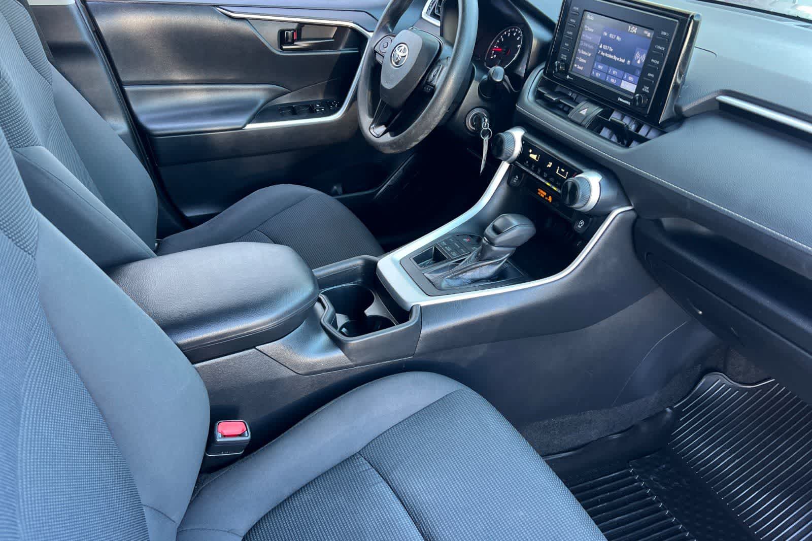 Thumbnail: 2021 Toyota RAV4 - 18