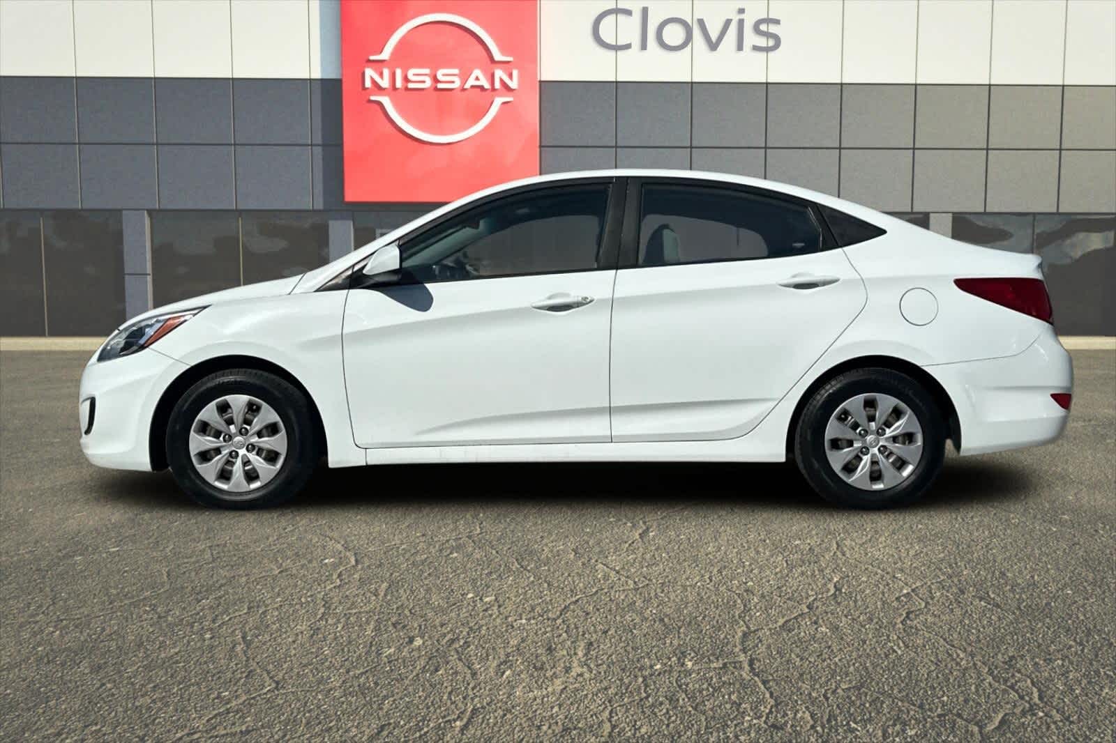 Thumbnail: 2017 Hyundai Accent - 6