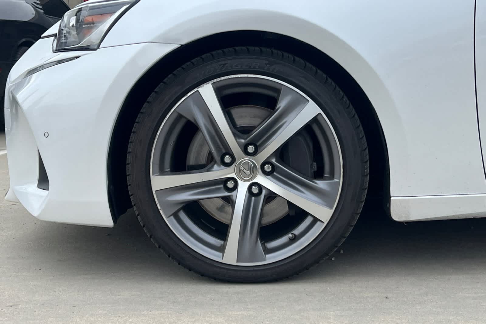 Thumbnail: 2017 Lexus IS - 28