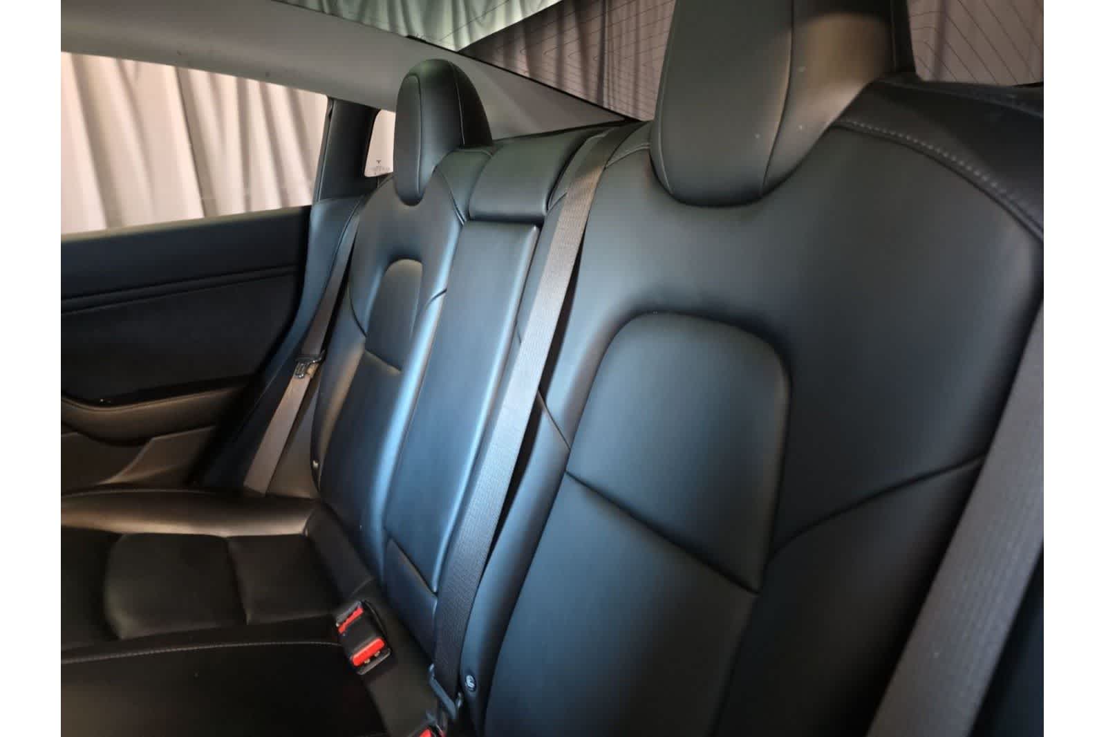 Thumbnail: 2018 Tesla Model 3 - 15