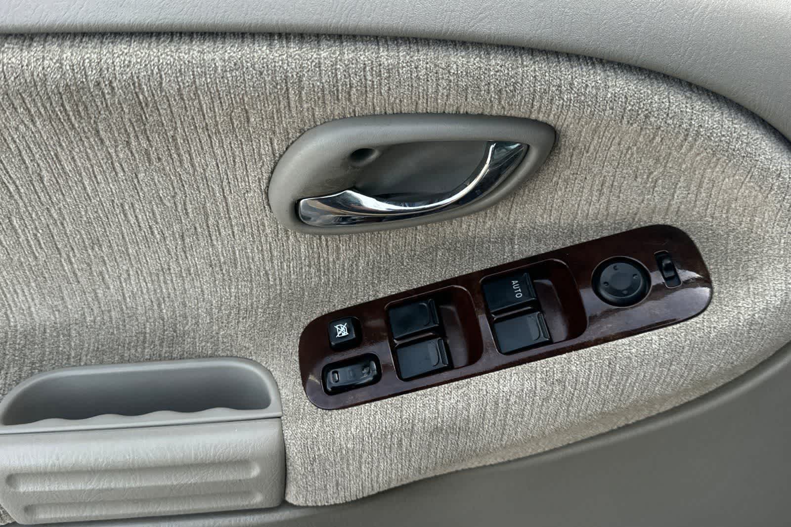 Thumbnail: 2006 Suzuki XL-7 - 13