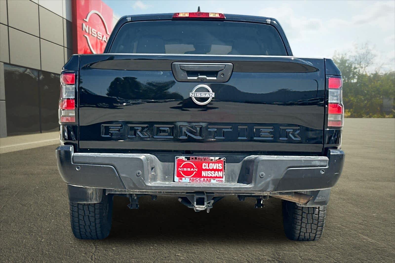 Thumbnail: 2022 Nissan Frontier - 8