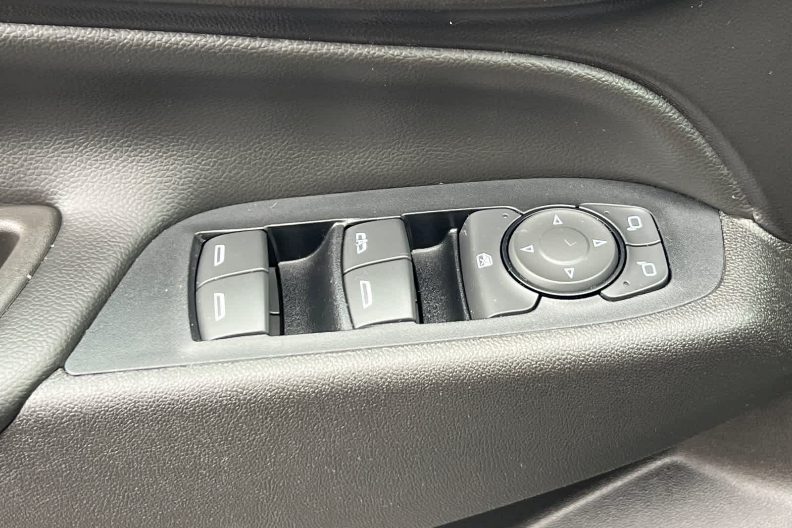 Thumbnail: 2019 Chevrolet Equinox - 14