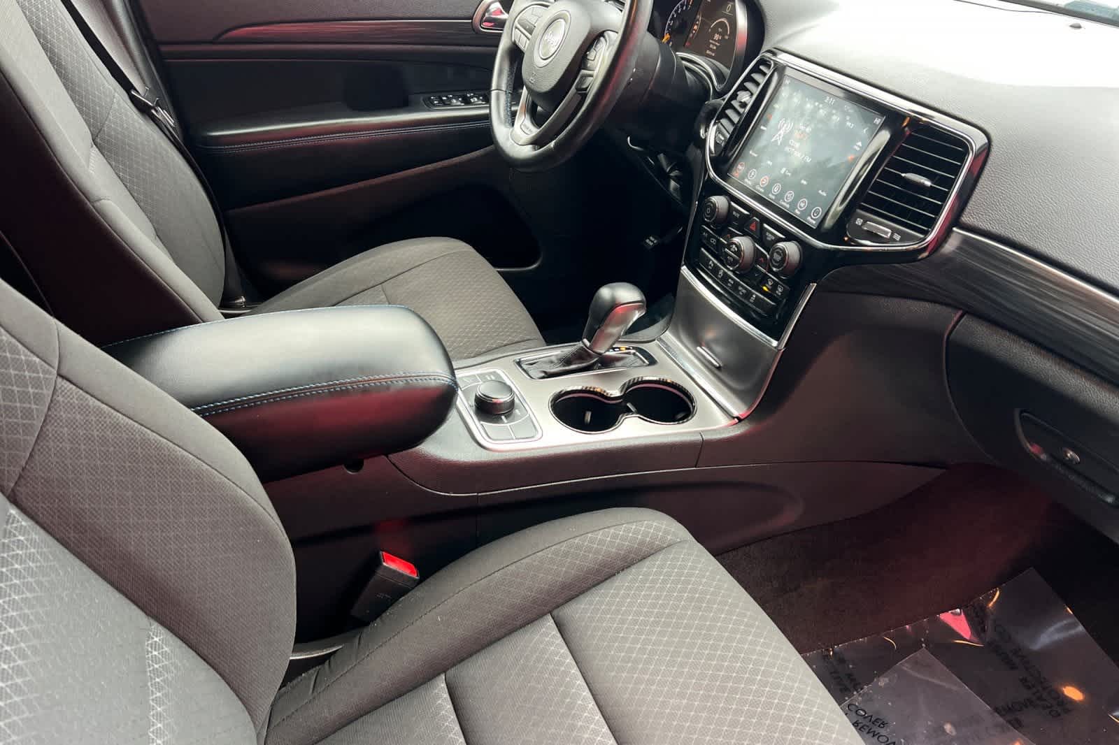 Thumbnail: 2019 Jeep Grand Cherokee - 19