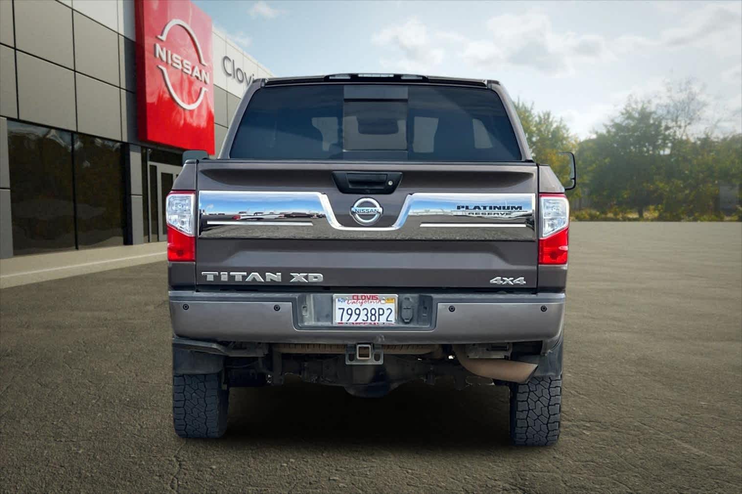 Thumbnail: 2018 Nissan Titan - 8