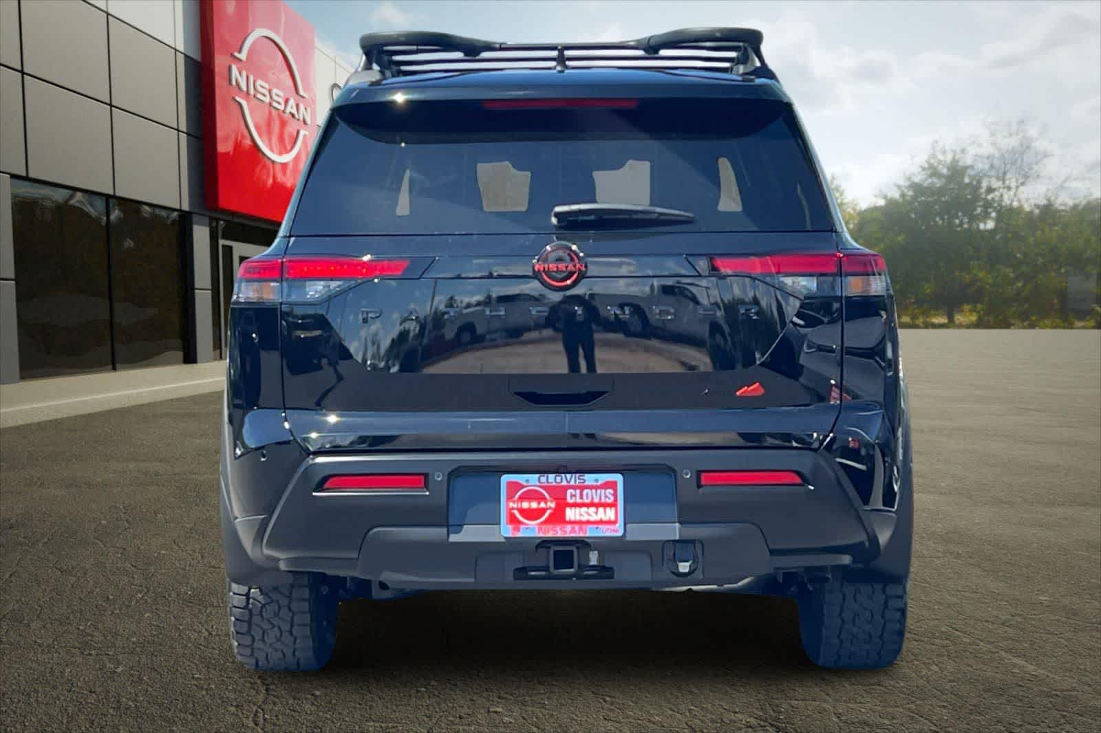 Thumbnail: 2026 Nissan Pathfinder - 8