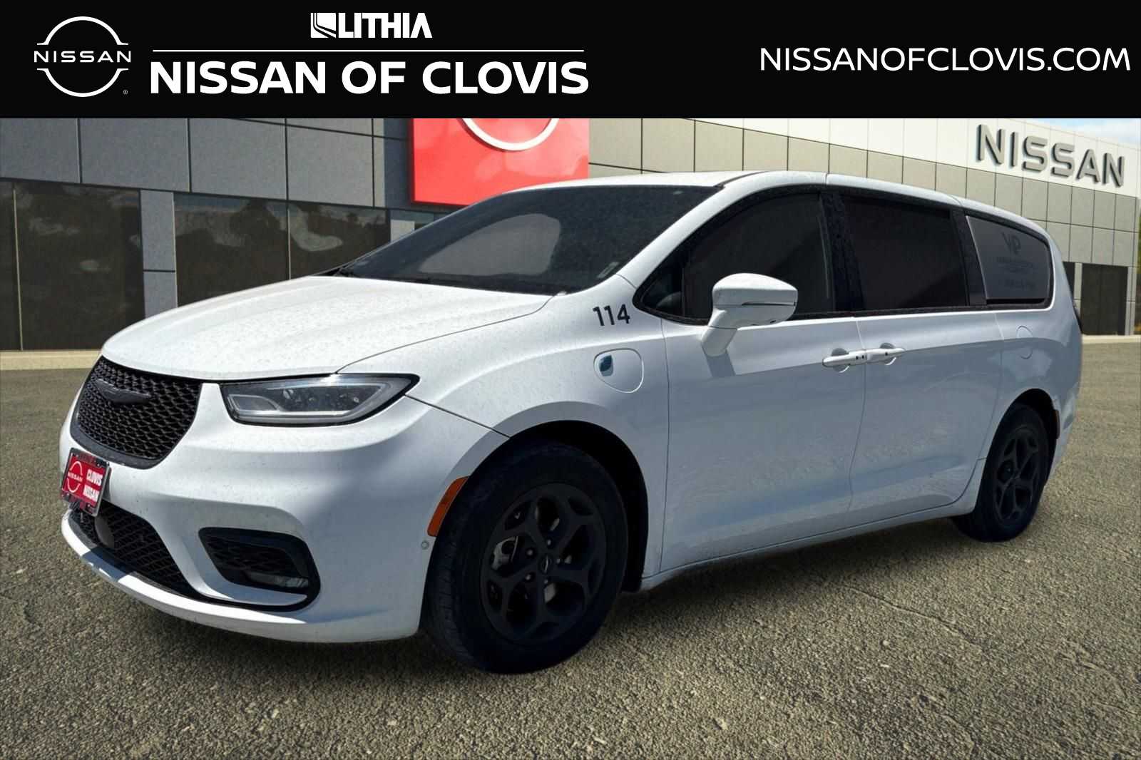 2022 Chrysler Pacifica Hybrid Limited -
                  Clovis, CA