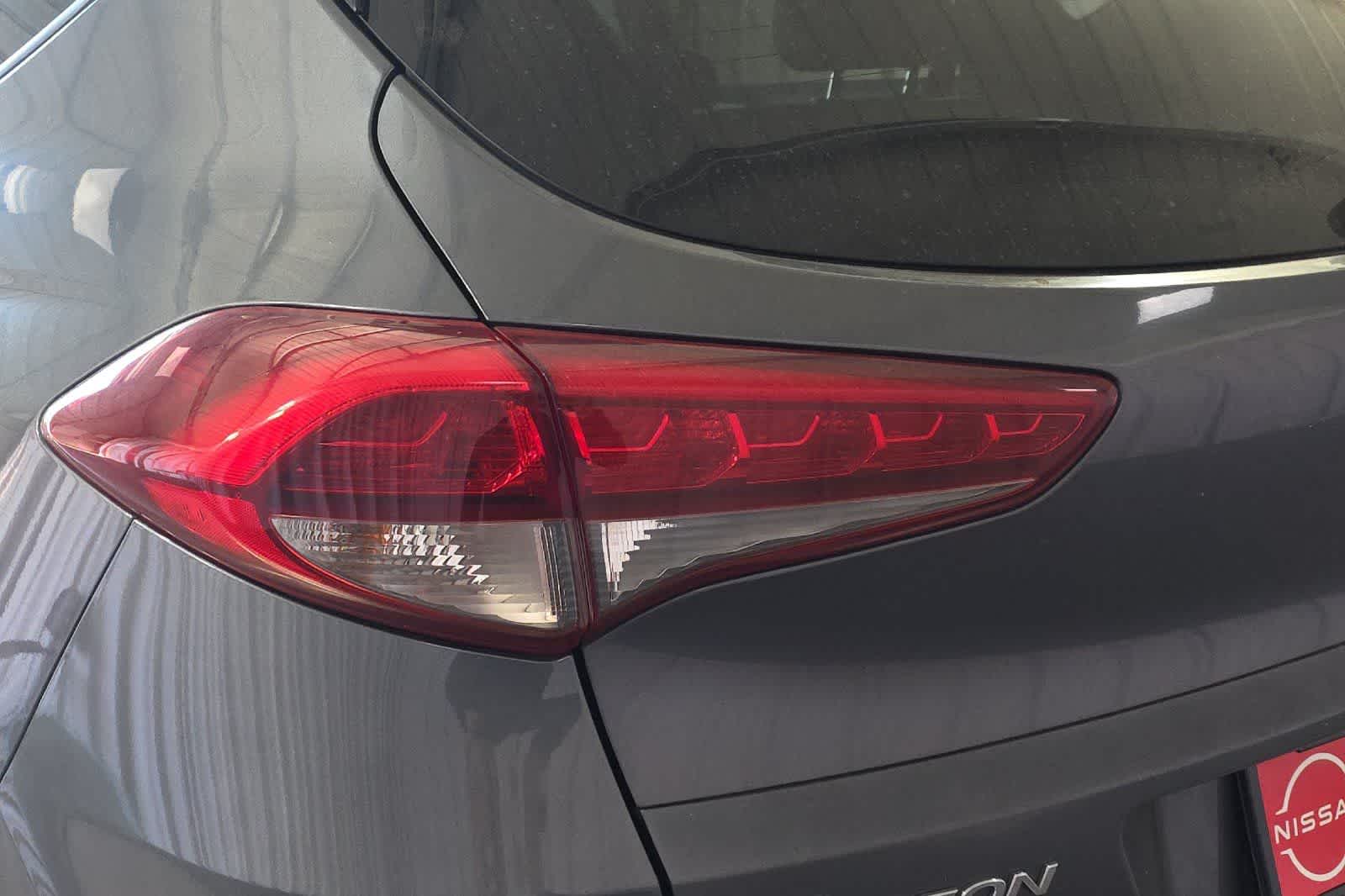 Thumbnail: 2016 Hyundai Tucson - 13