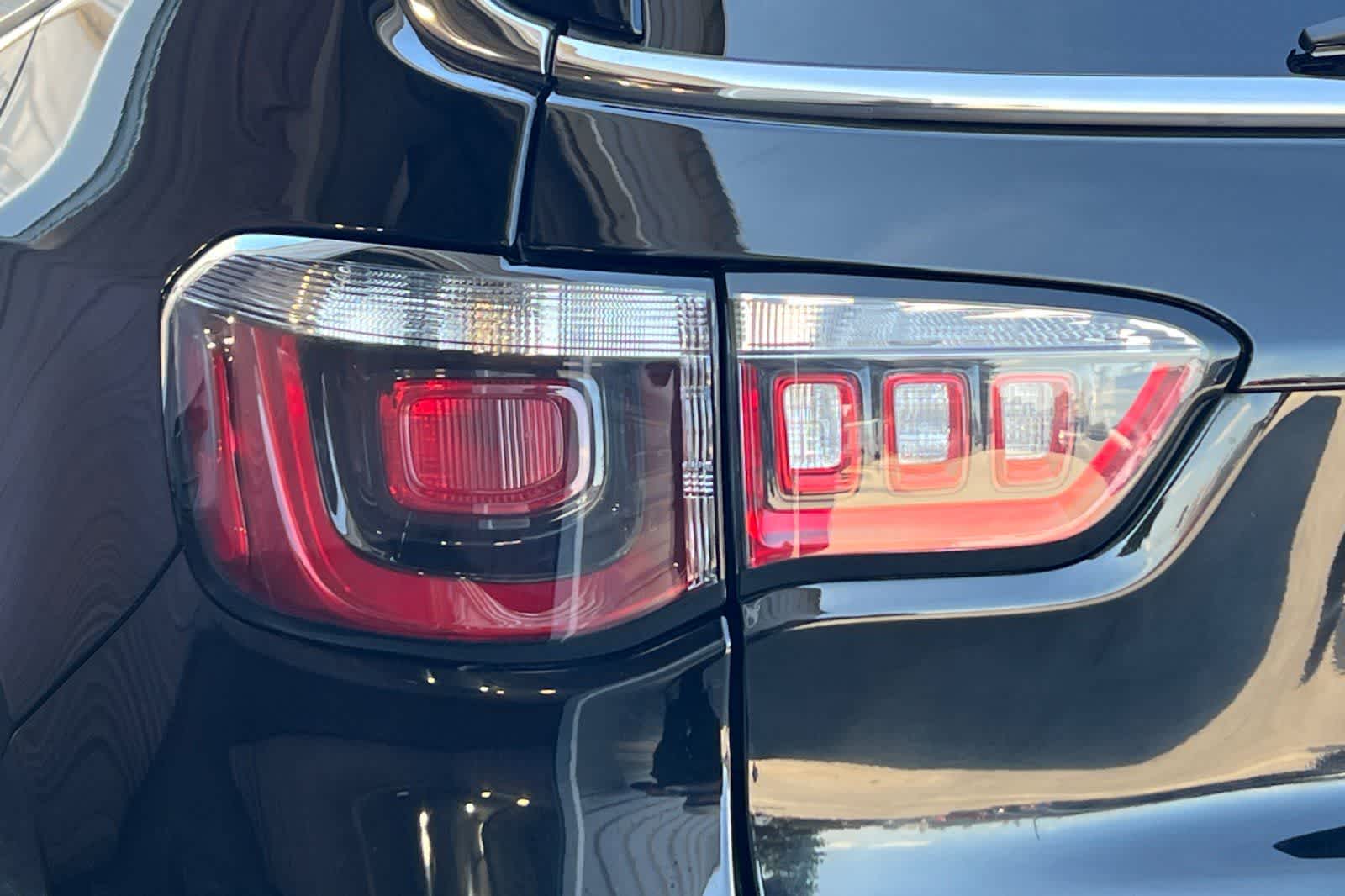 Thumbnail: 2021 Jeep Compass - 34