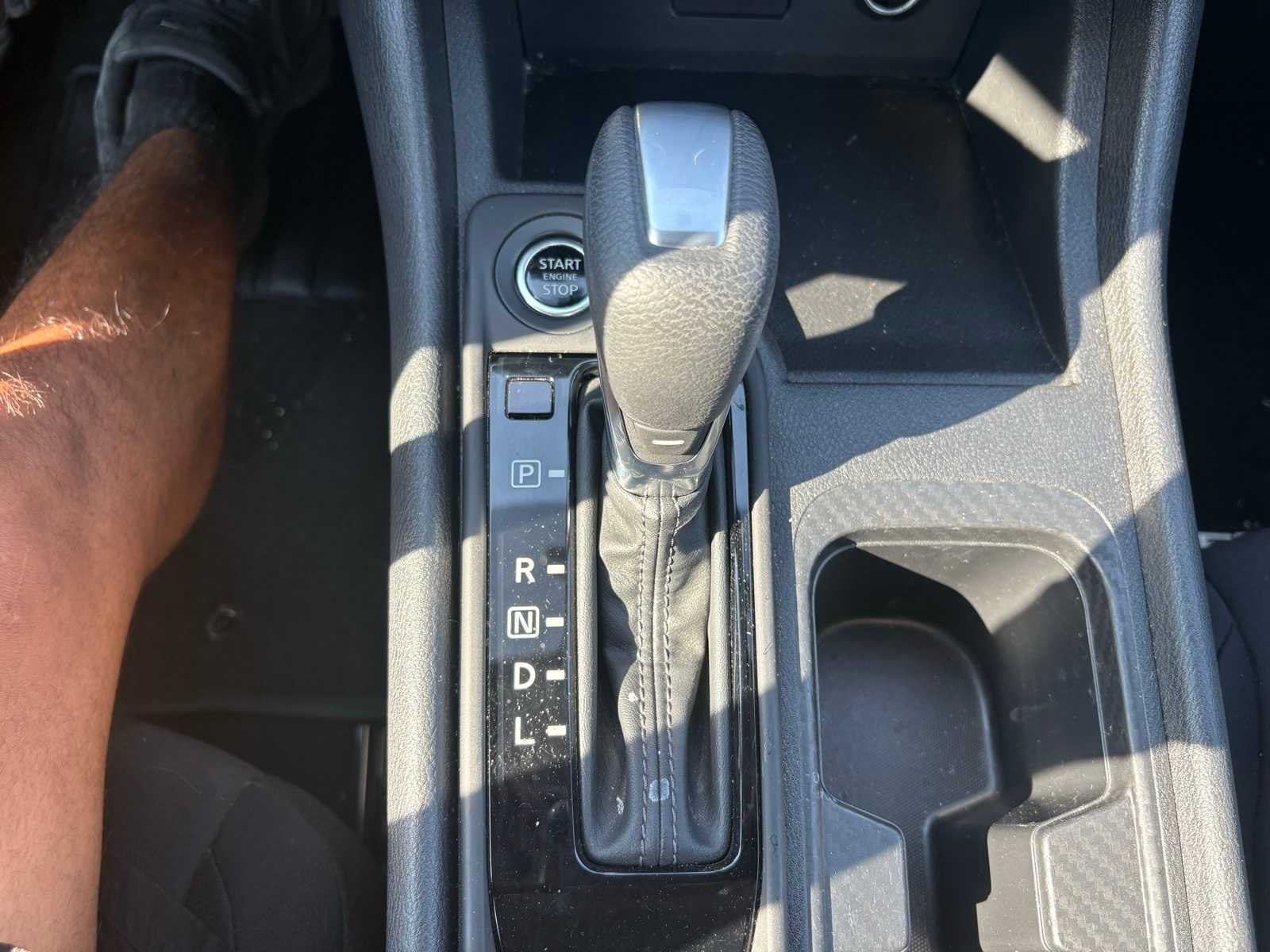 Thumbnail: 2022 Nissan Sentra - 20