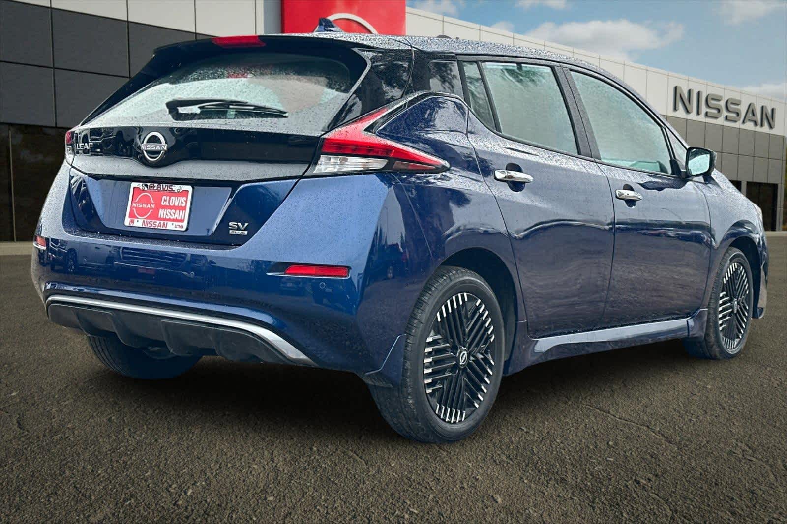 Thumbnail: 2024 Nissan Leaf - 3