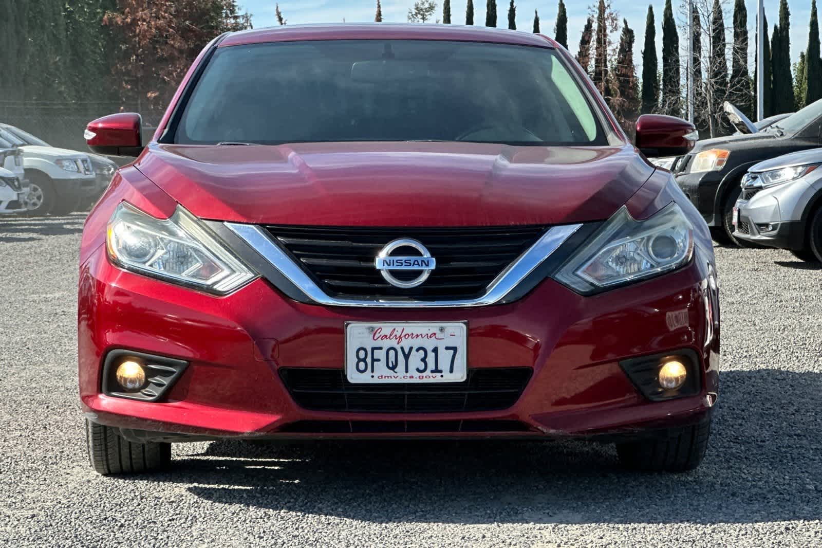 Thumbnail: 2018 Nissan Altima - 11