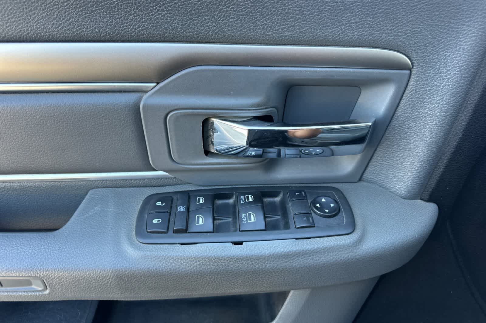 Thumbnail: 2014 RAM 2500 - 13