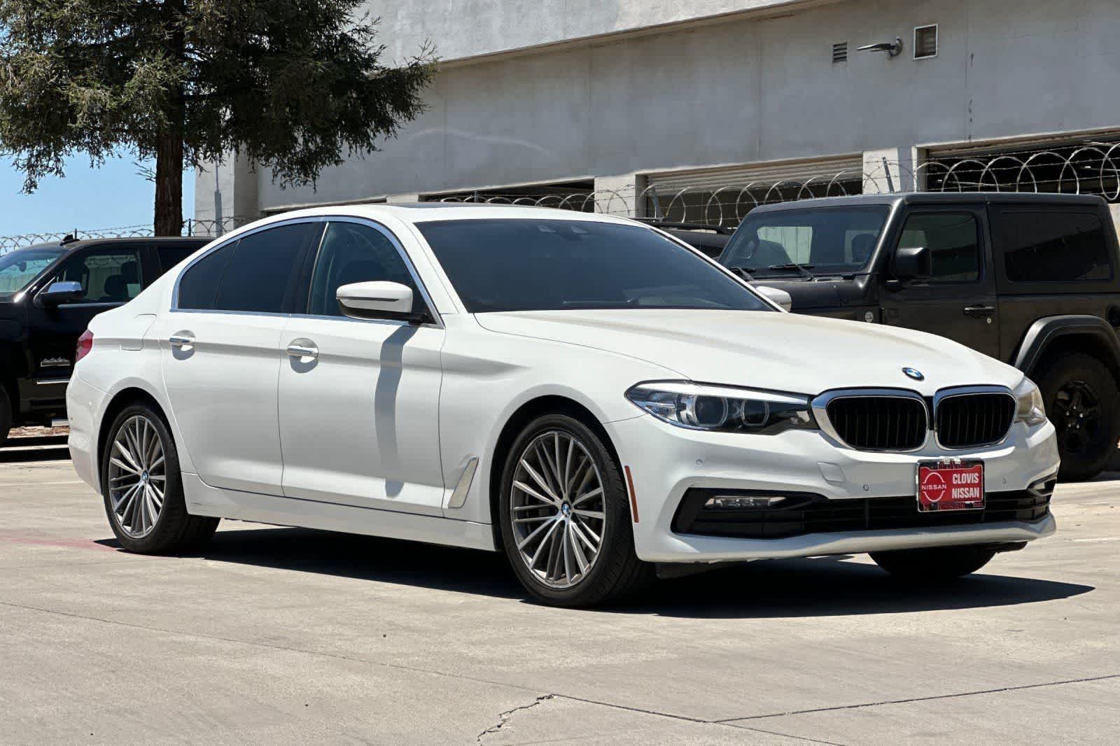 Thumbnail: 2018 BMW 5 Series - 11