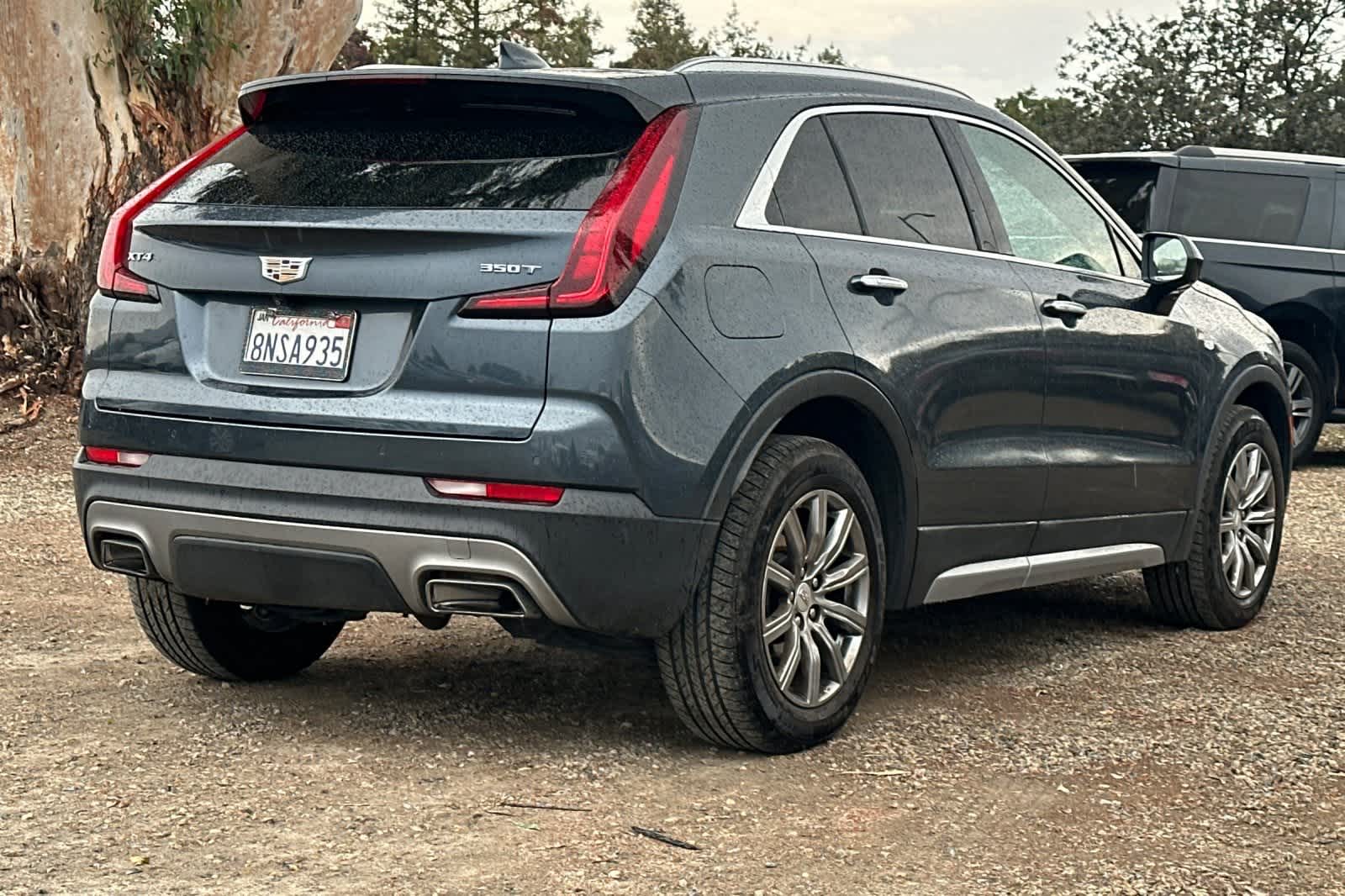 Thumbnail: 2020 Cadillac XT4 - 3