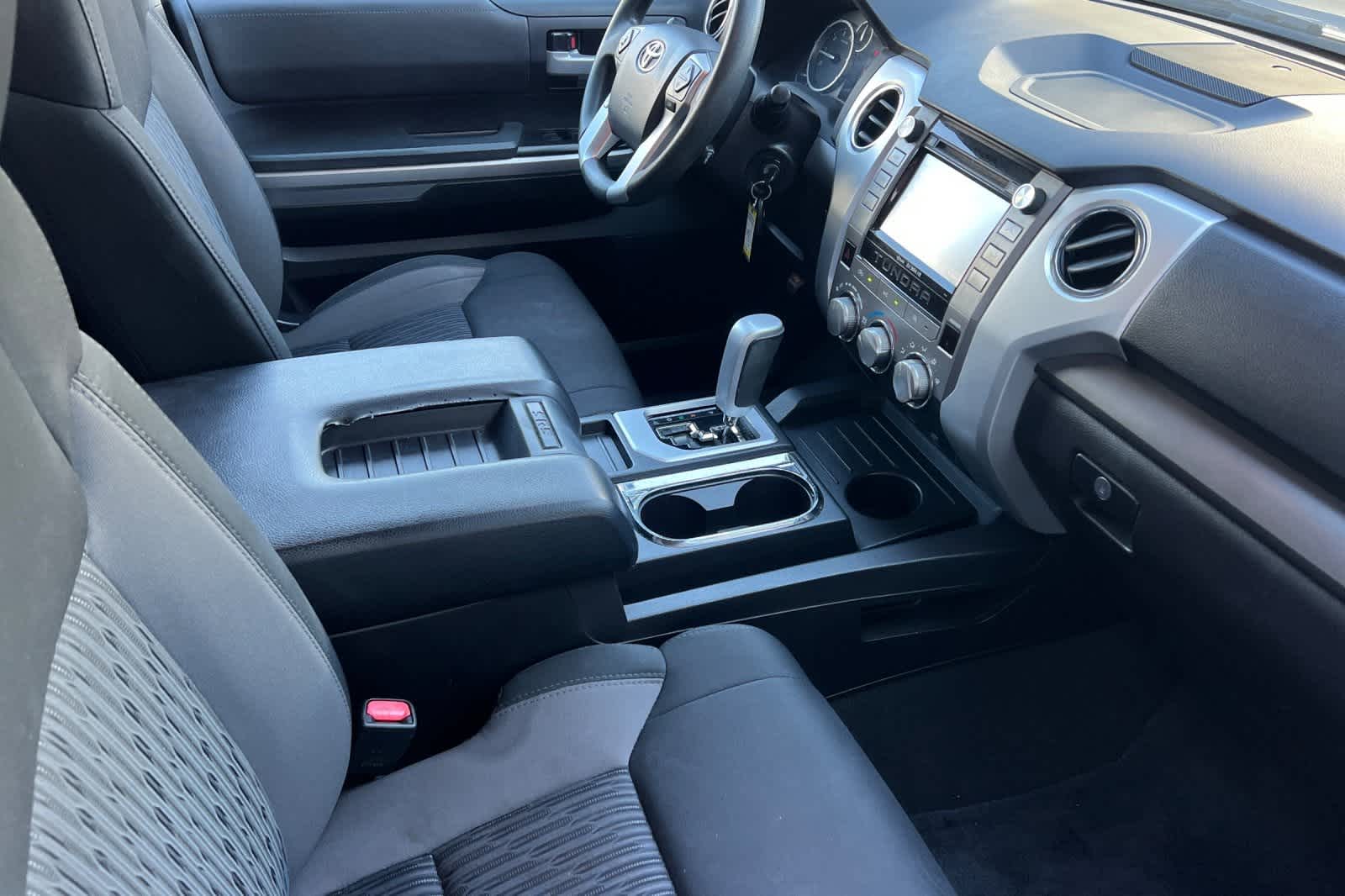 Thumbnail: 2016 Toyota Tundra - 18