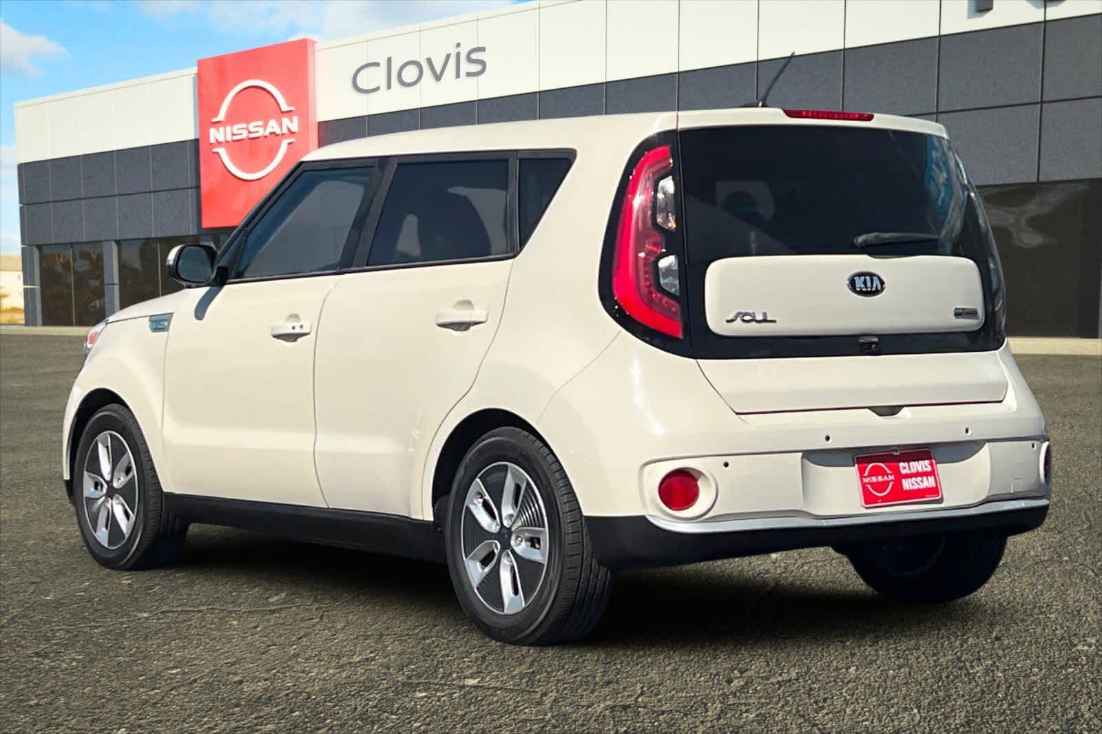 Thumbnail: 2017 Kia Soul EV - 7