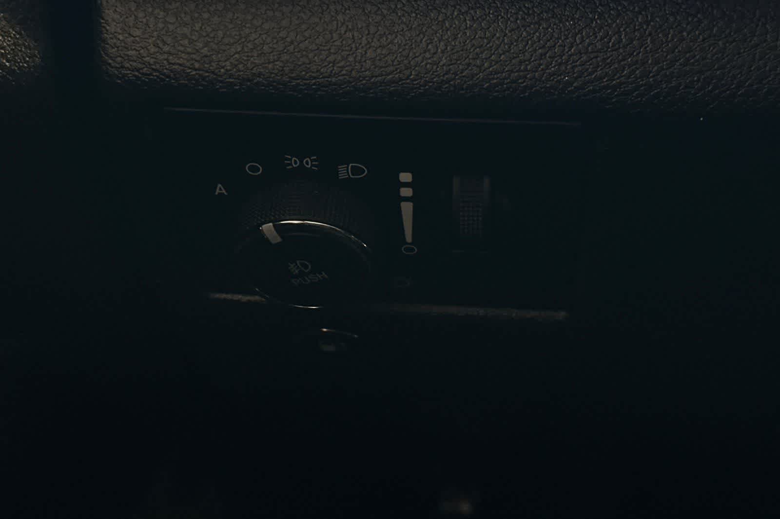 Thumbnail: 2020 Jeep Grand Cherokee - 33