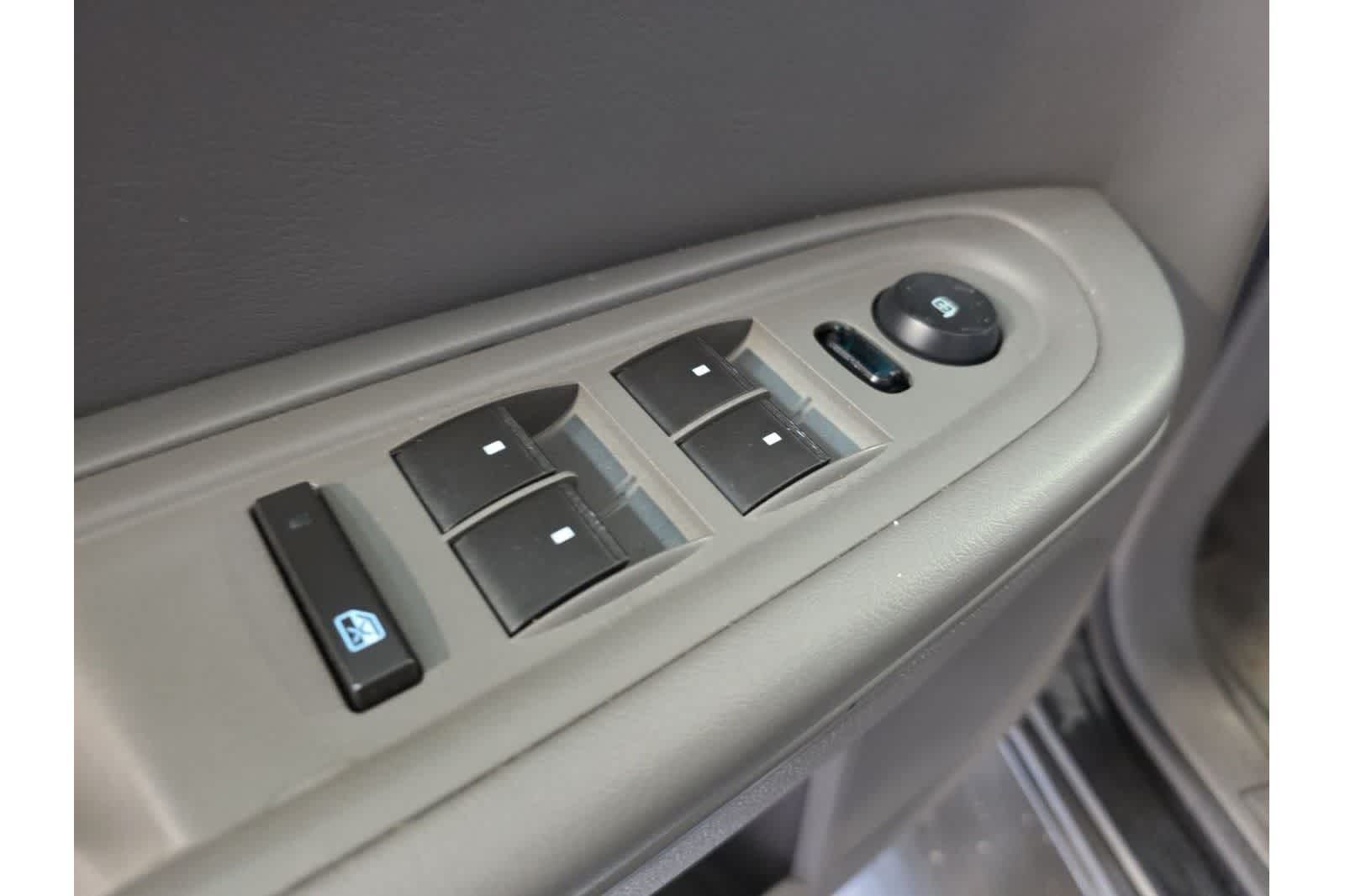 Thumbnail: 2016 Chevrolet Traverse - 19