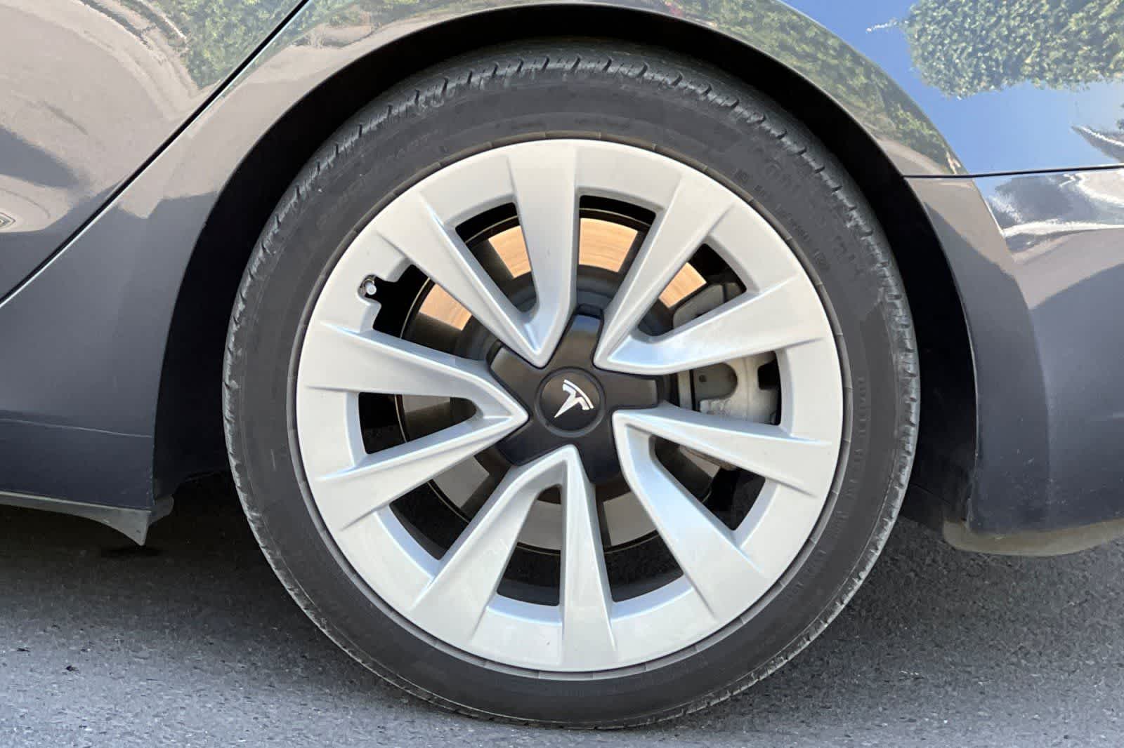 Thumbnail: 2023 Tesla Model 3 - 12