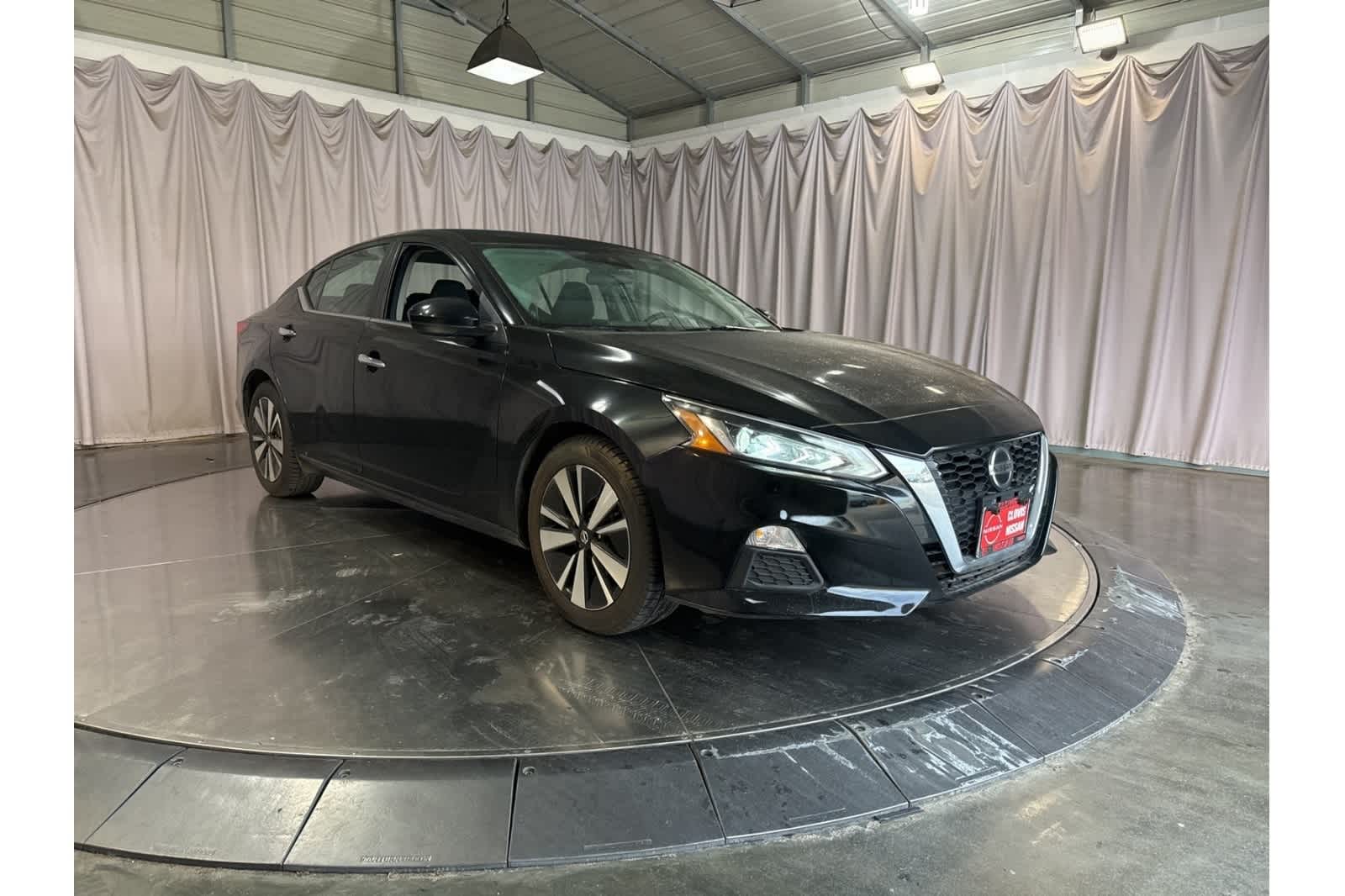 Thumbnail: 2022 Nissan Altima - 10