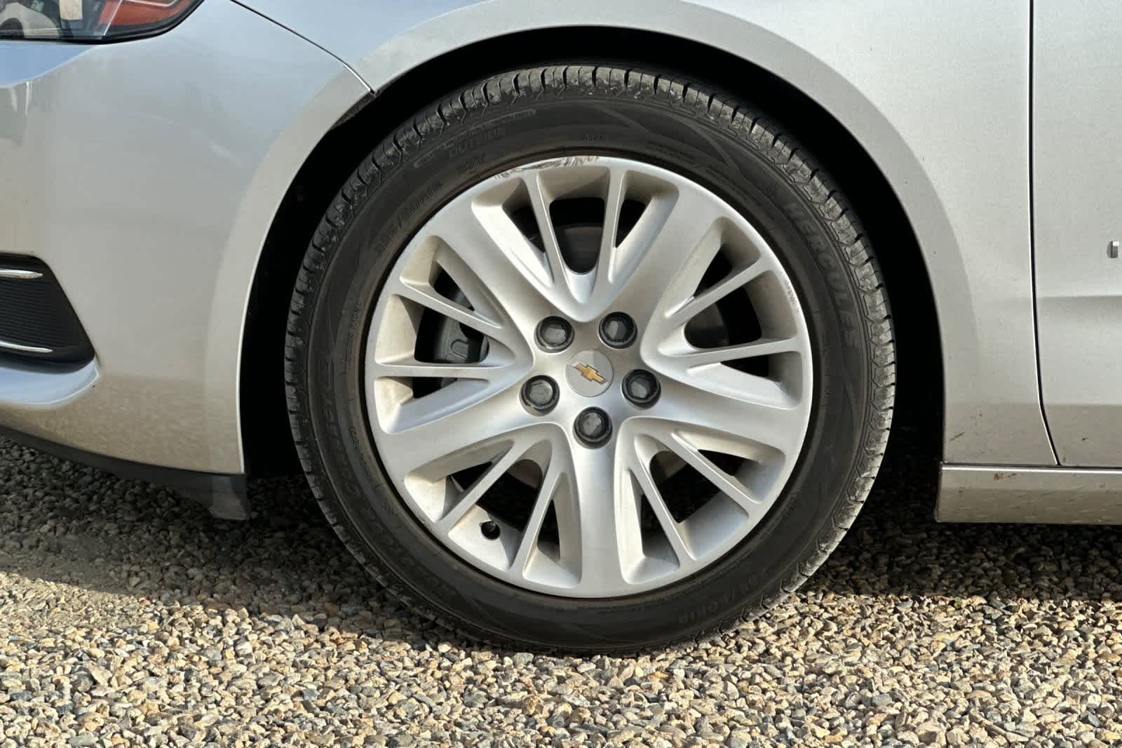 Thumbnail: 2014 Chevrolet Impala - 23