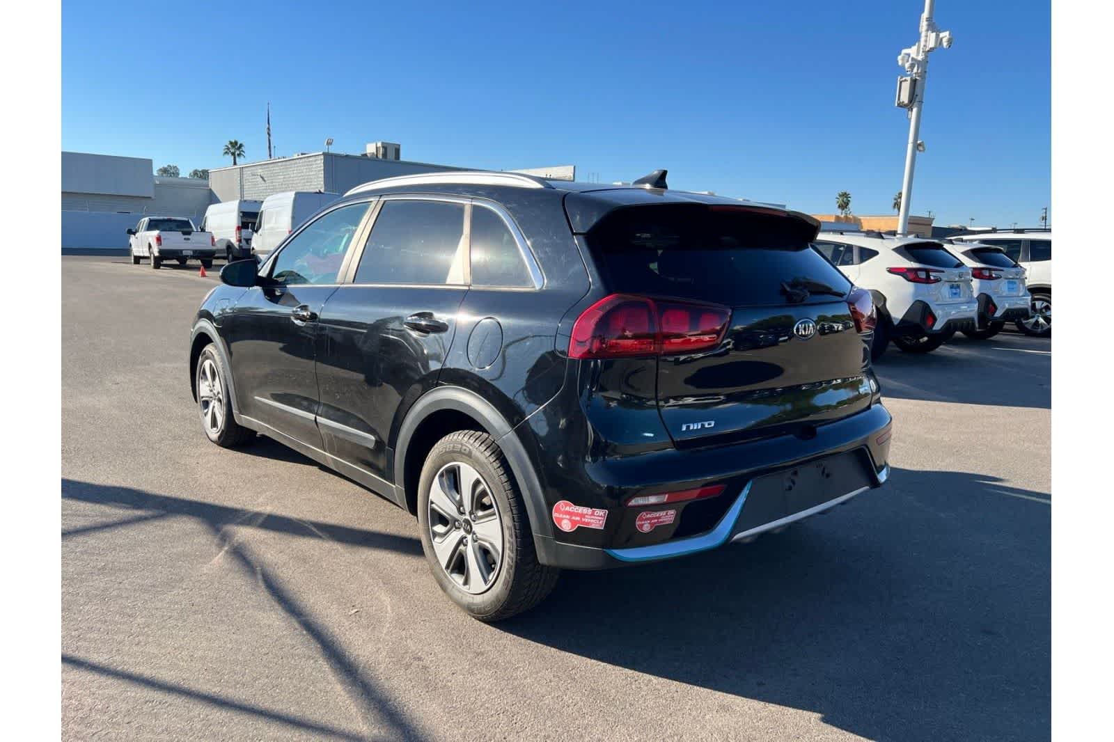 Thumbnail: 2018 Kia Niro - 4