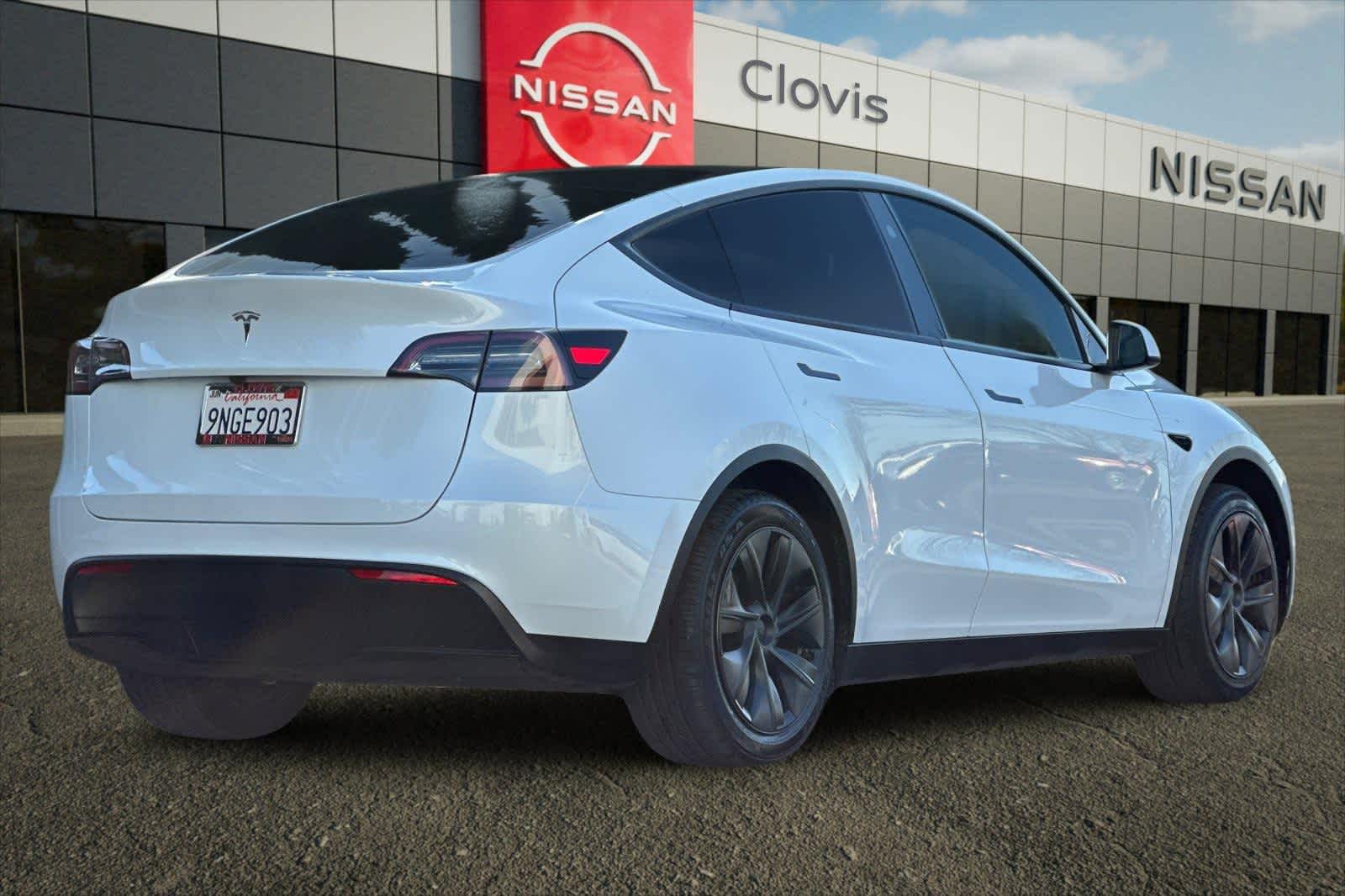 Thumbnail: 2024 Tesla Model Y - 3