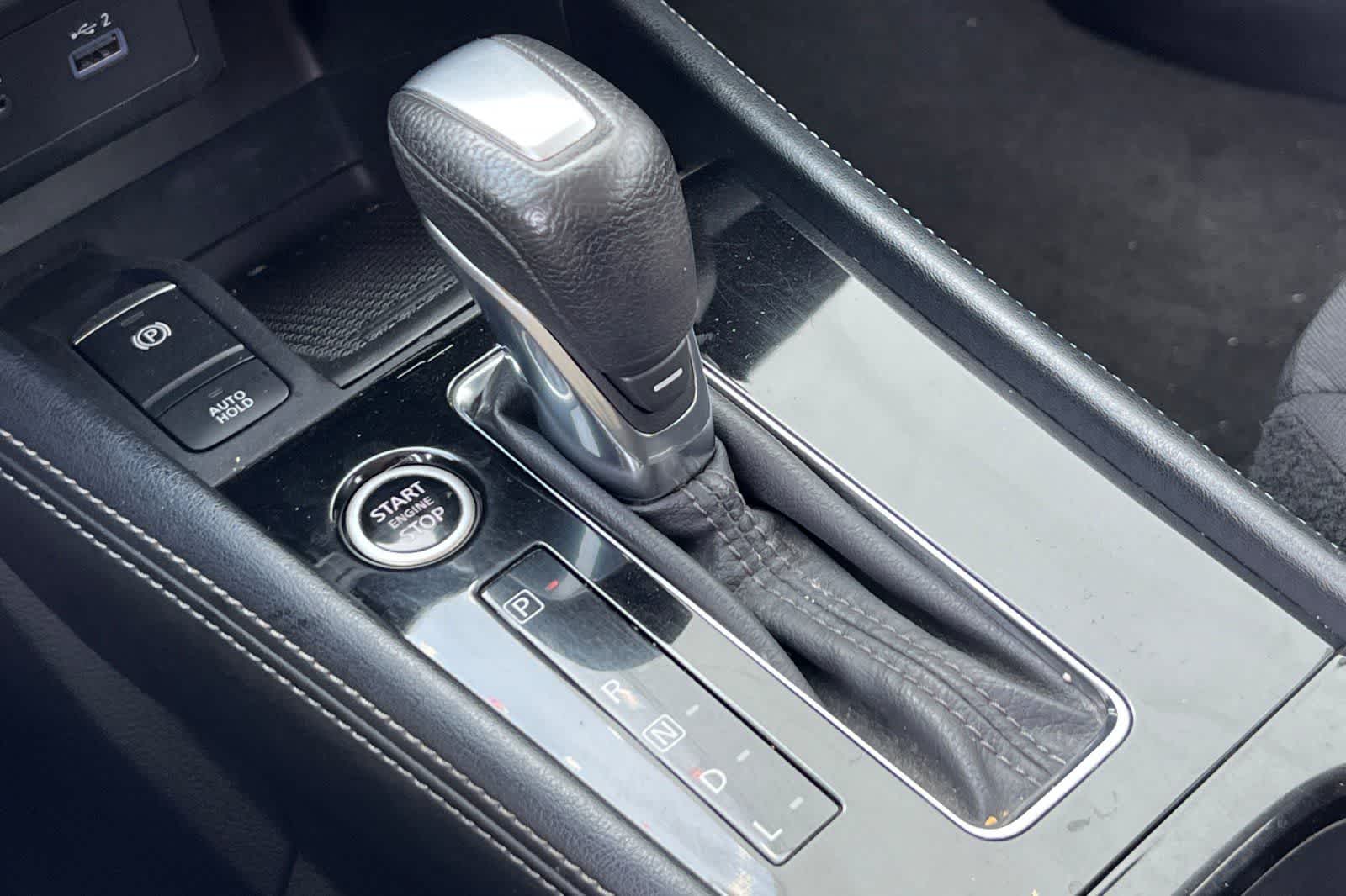 Thumbnail: 2023 Nissan Kicks - 23