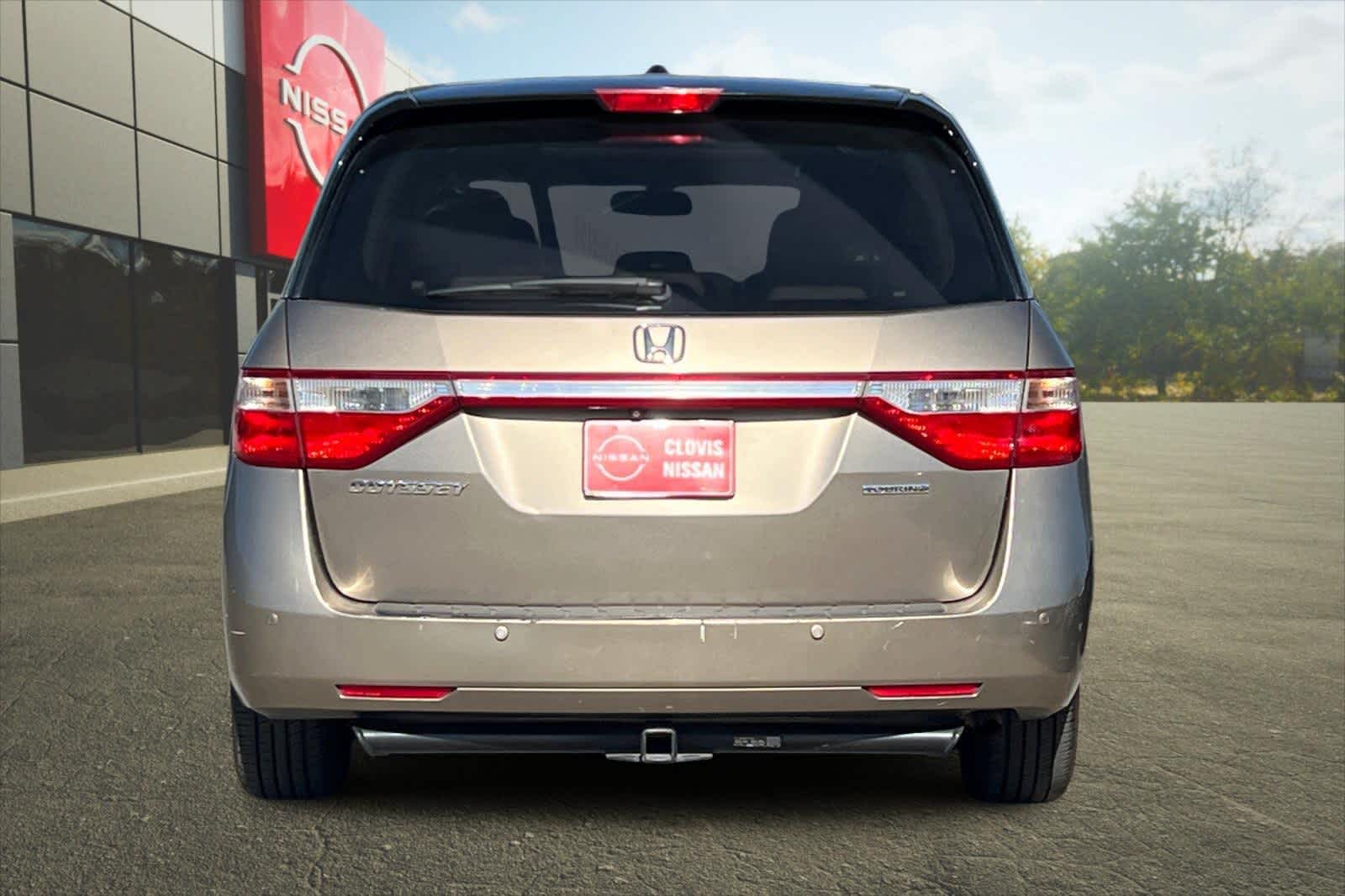 Thumbnail: 2011 Honda Odyssey - 8