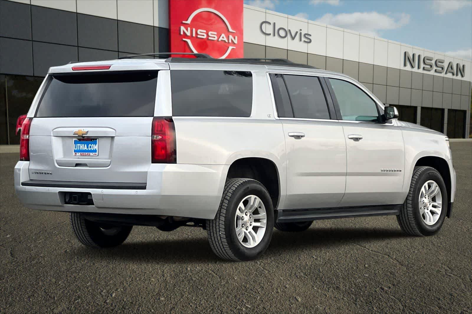 Thumbnail: 2019 Chevrolet Suburban - 3