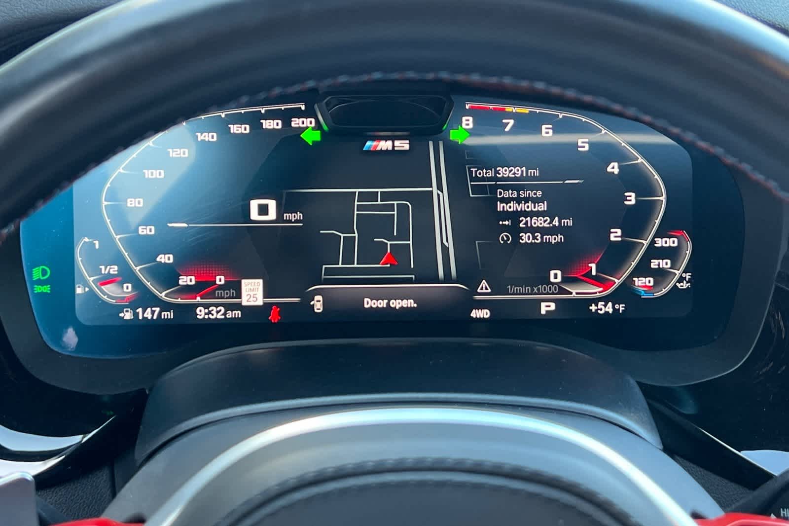 Thumbnail: 2021 BMW M5 - 27