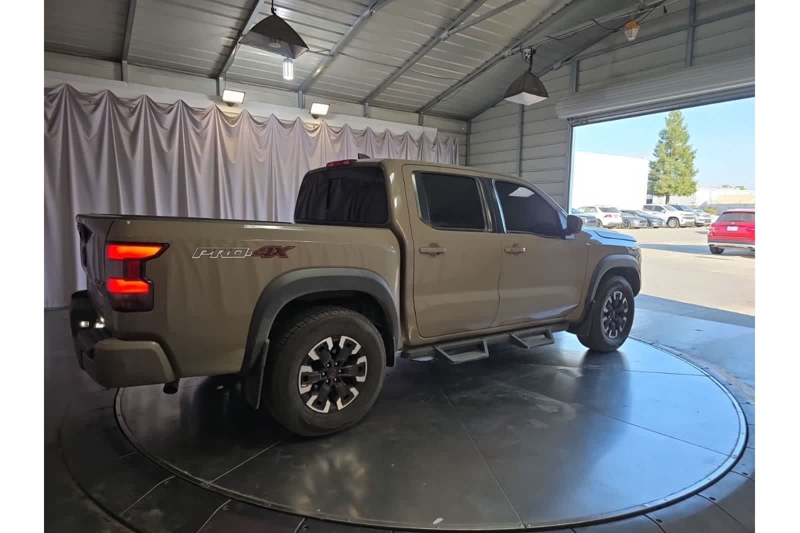 Thumbnail: 2023 Nissan Frontier - 12