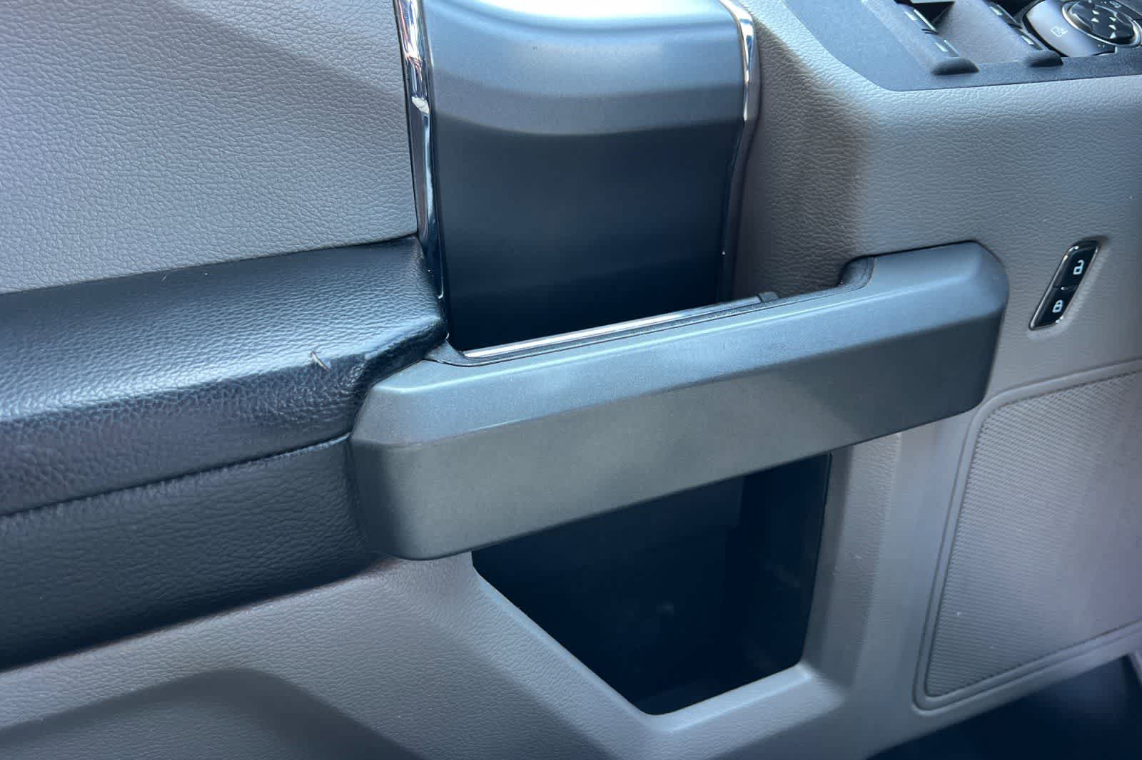 Thumbnail: 2015 Ford F-150 - 15