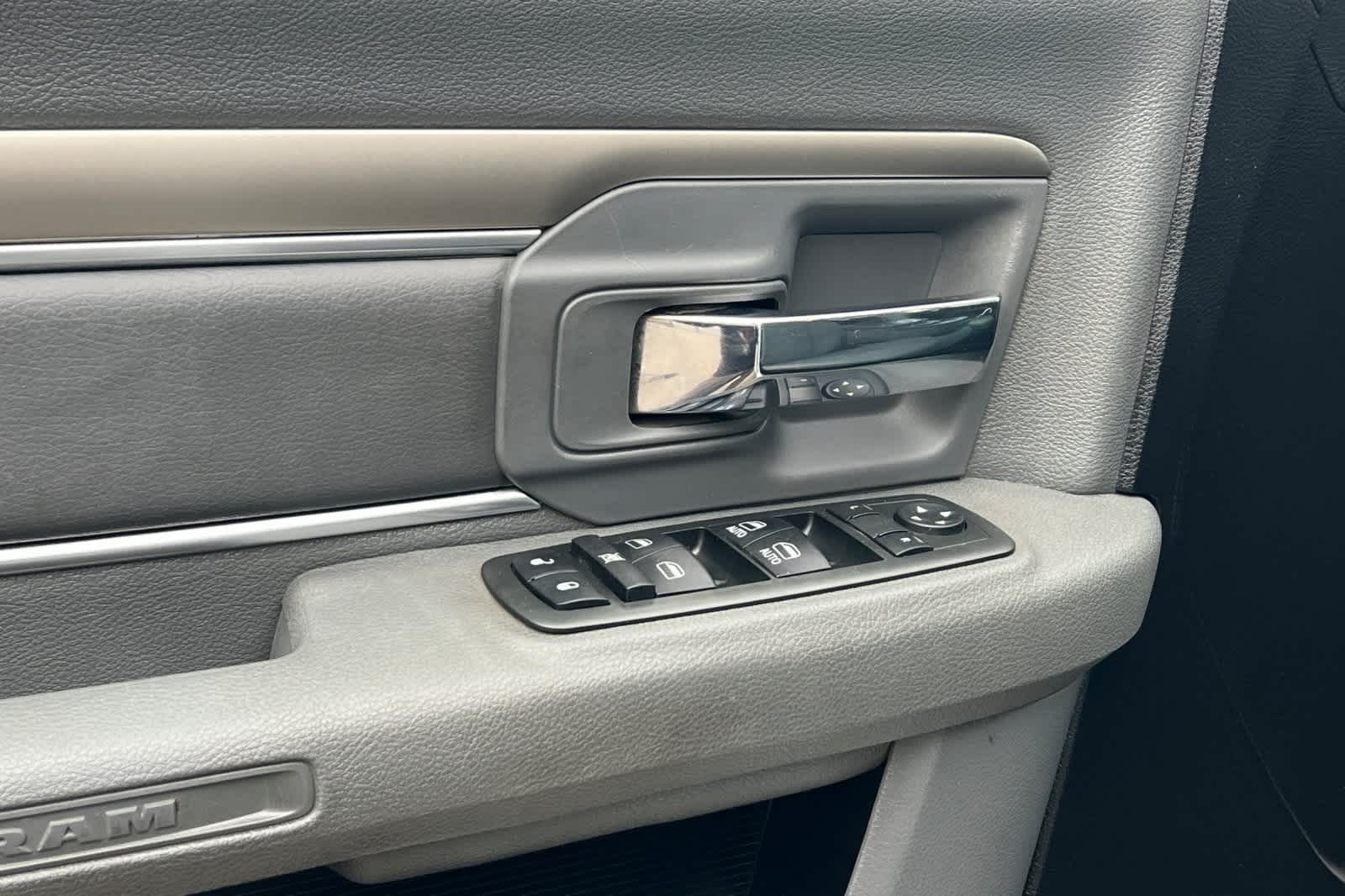 Thumbnail: 2013 RAM 1500 - 13