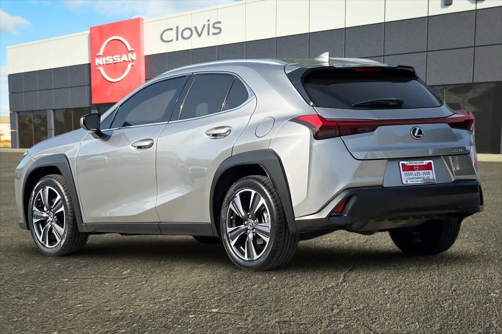 Thumbnail: 2020 Lexus UX - 12
