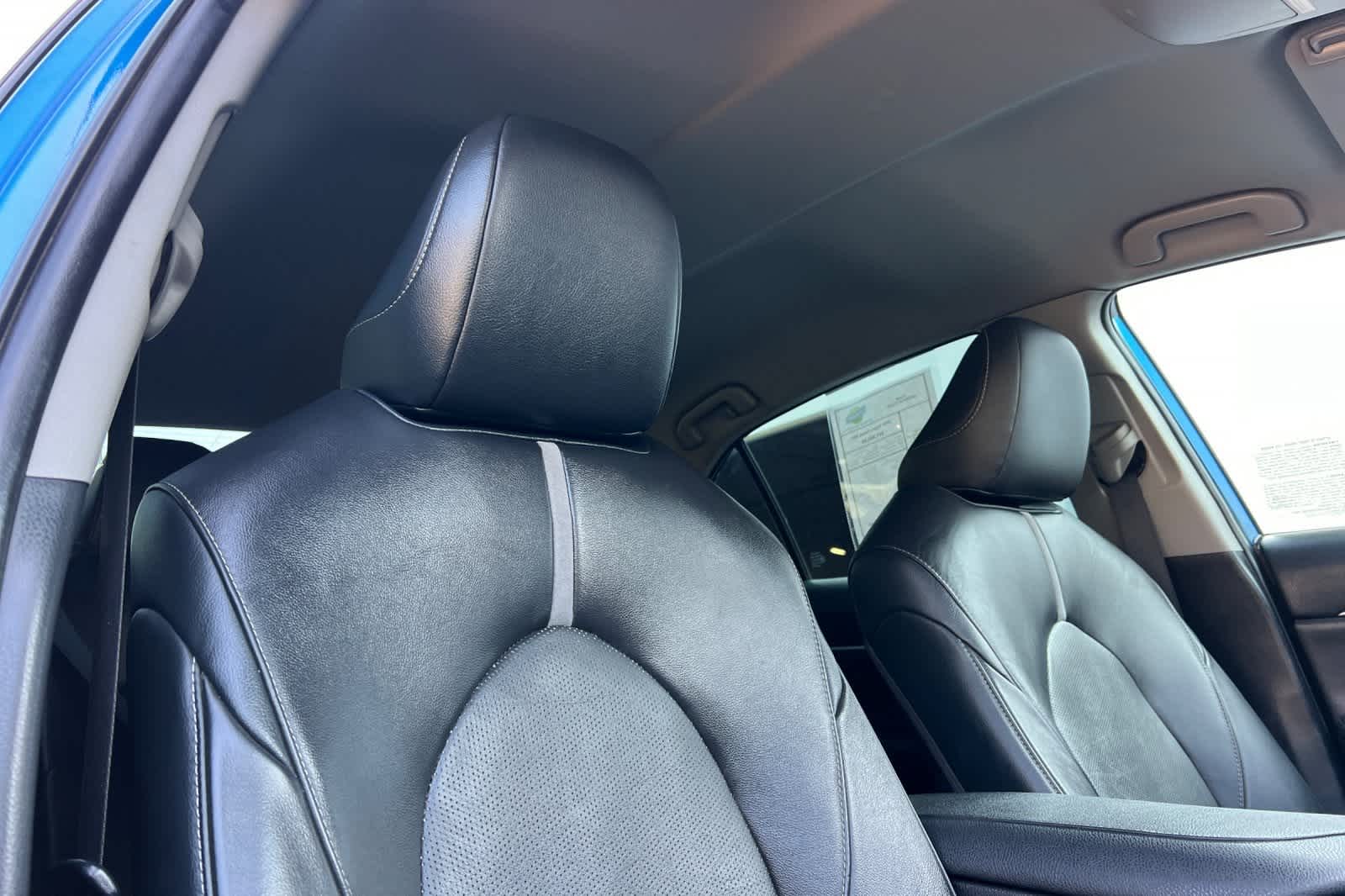 Thumbnail: 2019 Toyota Camry - 19