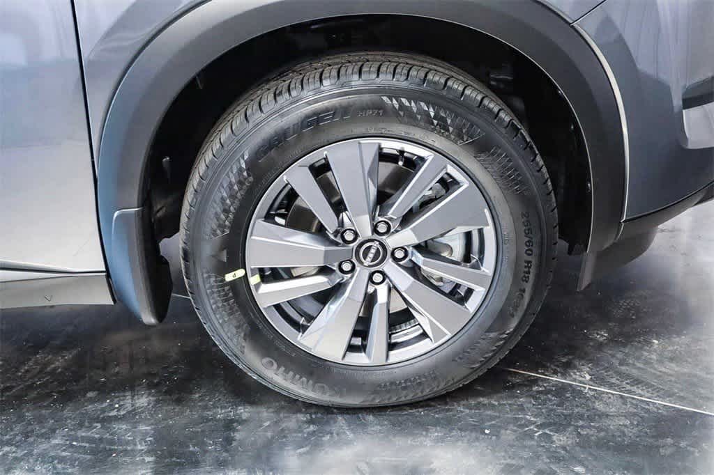 2025 Nissan Pathfinder S 10
