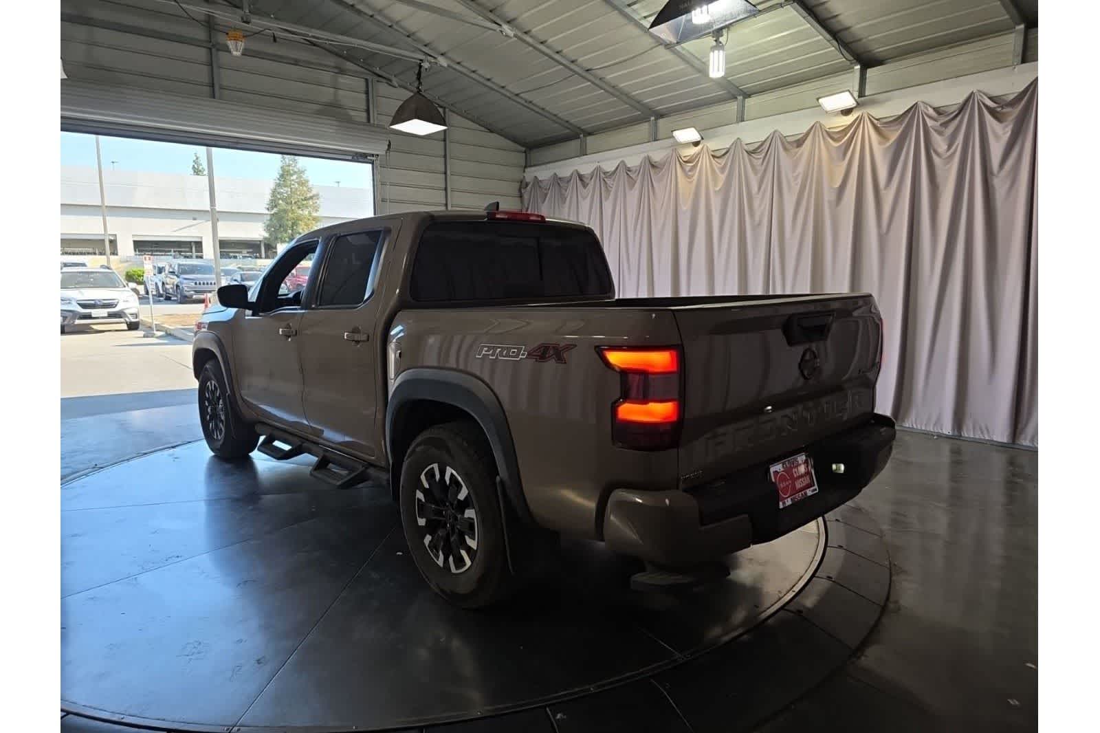 Thumbnail: 2023 Nissan Frontier - 8