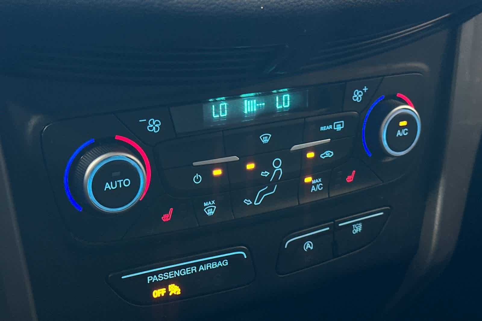 Thumbnail: 2019 Ford Escape - 23