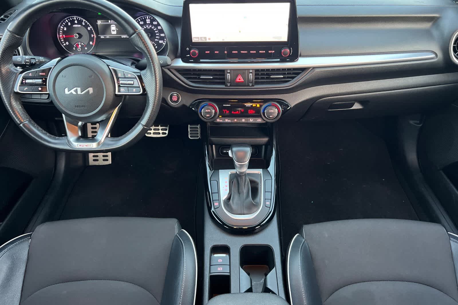 Thumbnail: 2023 Kia Forte - 4