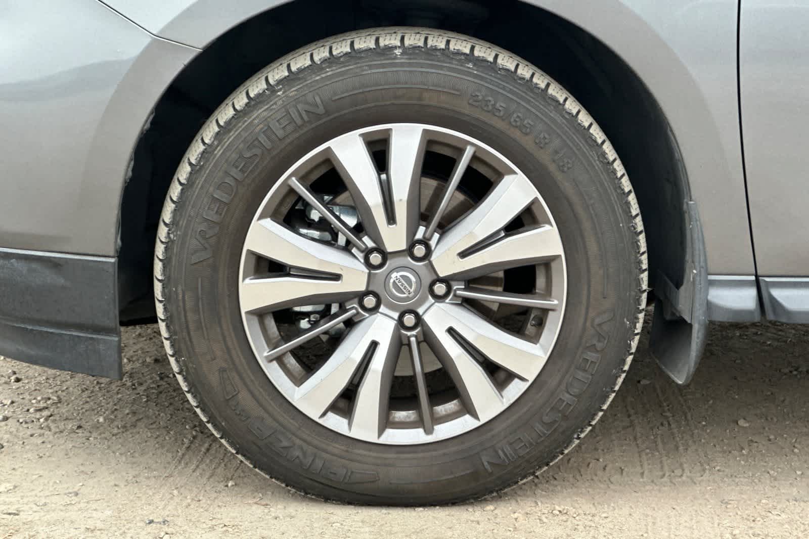 Thumbnail: 2020 Nissan Pathfinder - 28