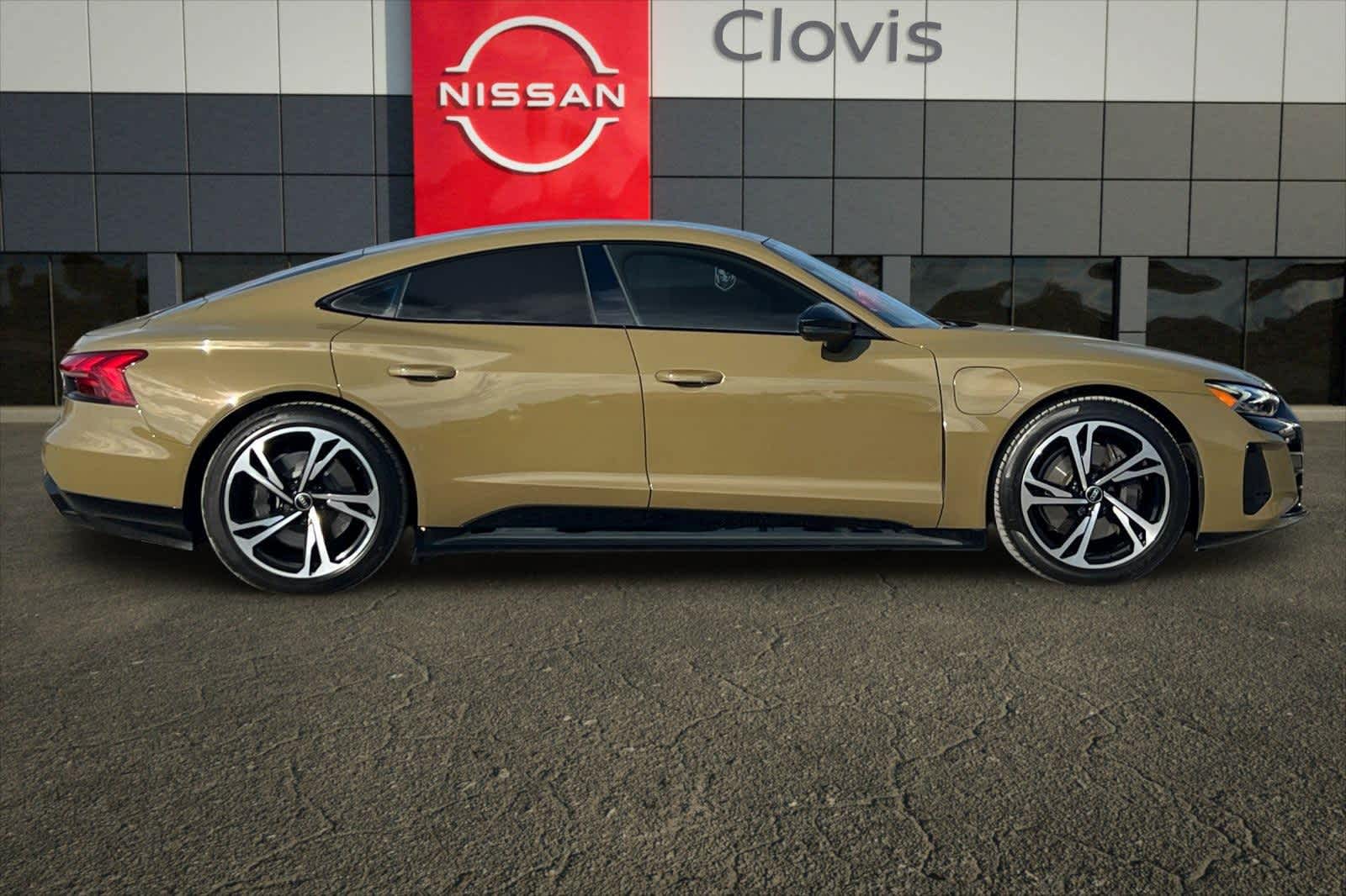 Thumbnail: 2023 Audi e-tron GT - 9