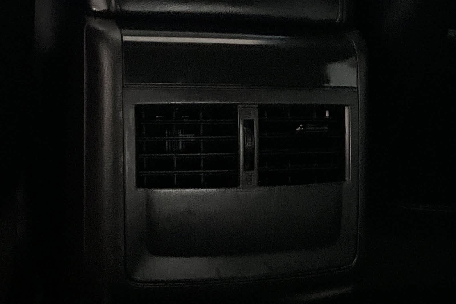 Thumbnail: 2016 Toyota Avalon - 15