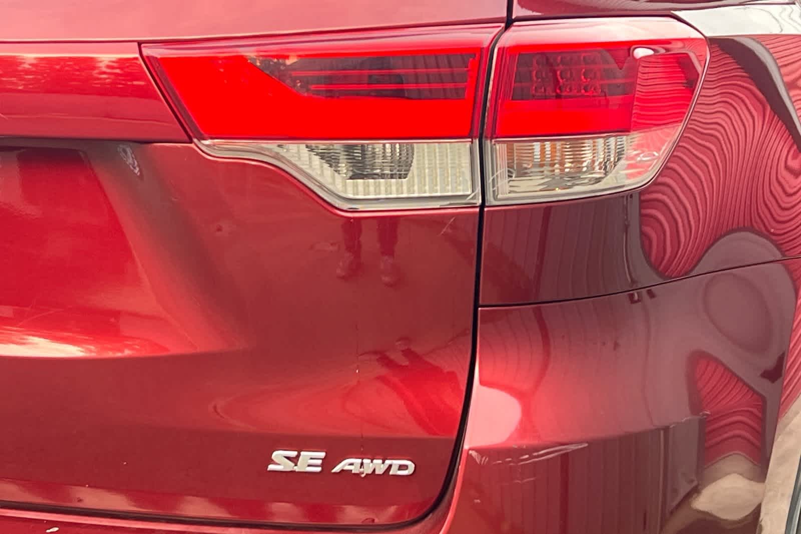 Thumbnail: 2017 Toyota Highlander - 36