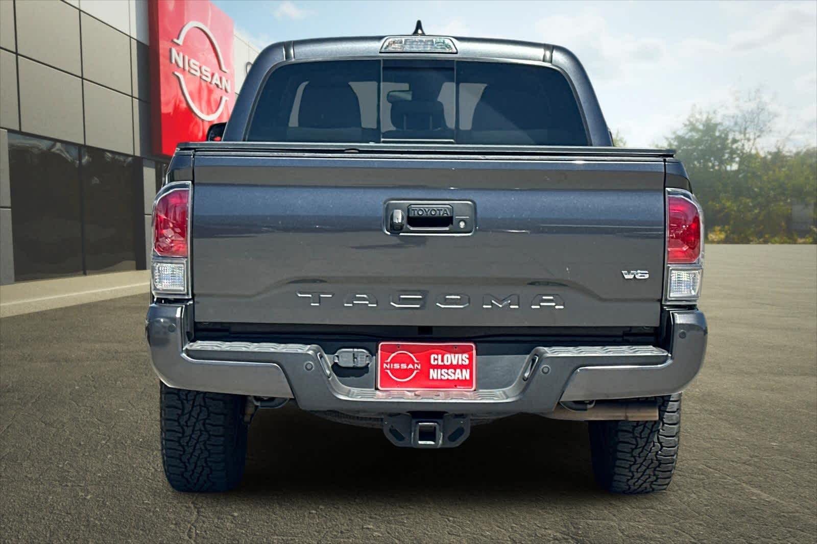 Thumbnail: 2021 Toyota Tacoma - 8