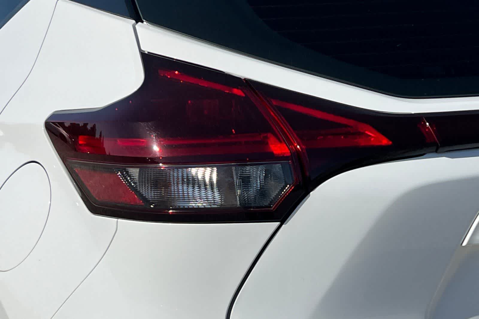 Thumbnail: 2023 Nissan Kicks - 34