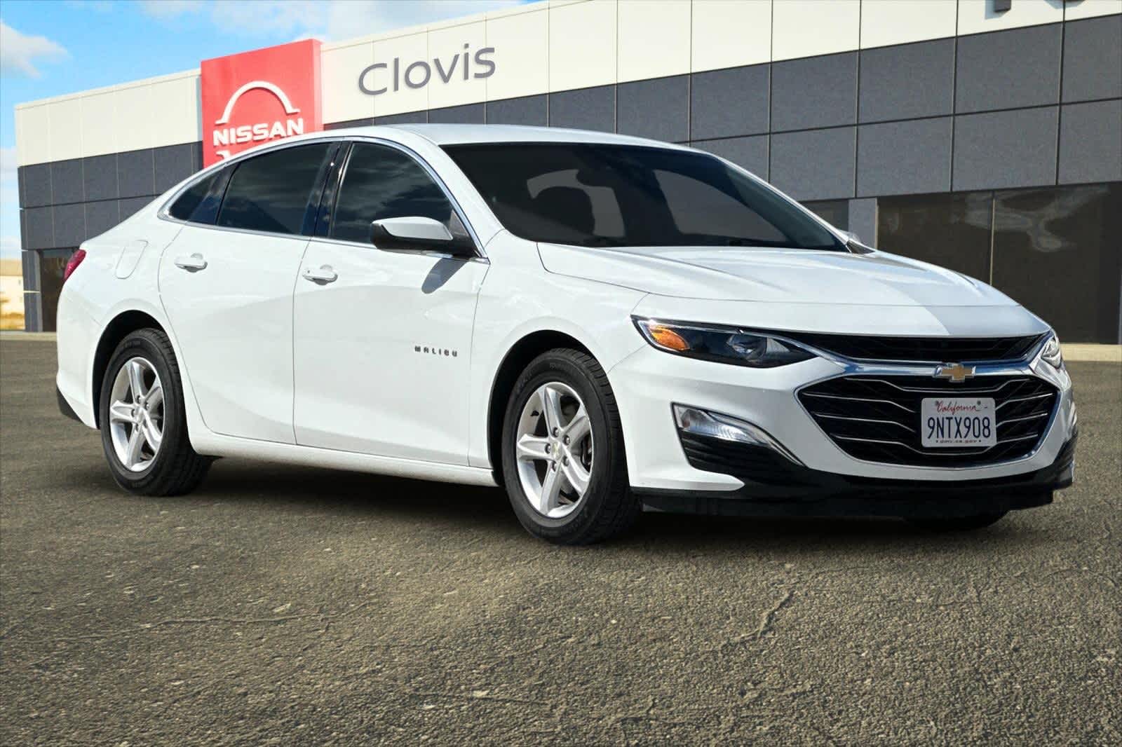Thumbnail: 2021 Chevrolet Malibu - 10